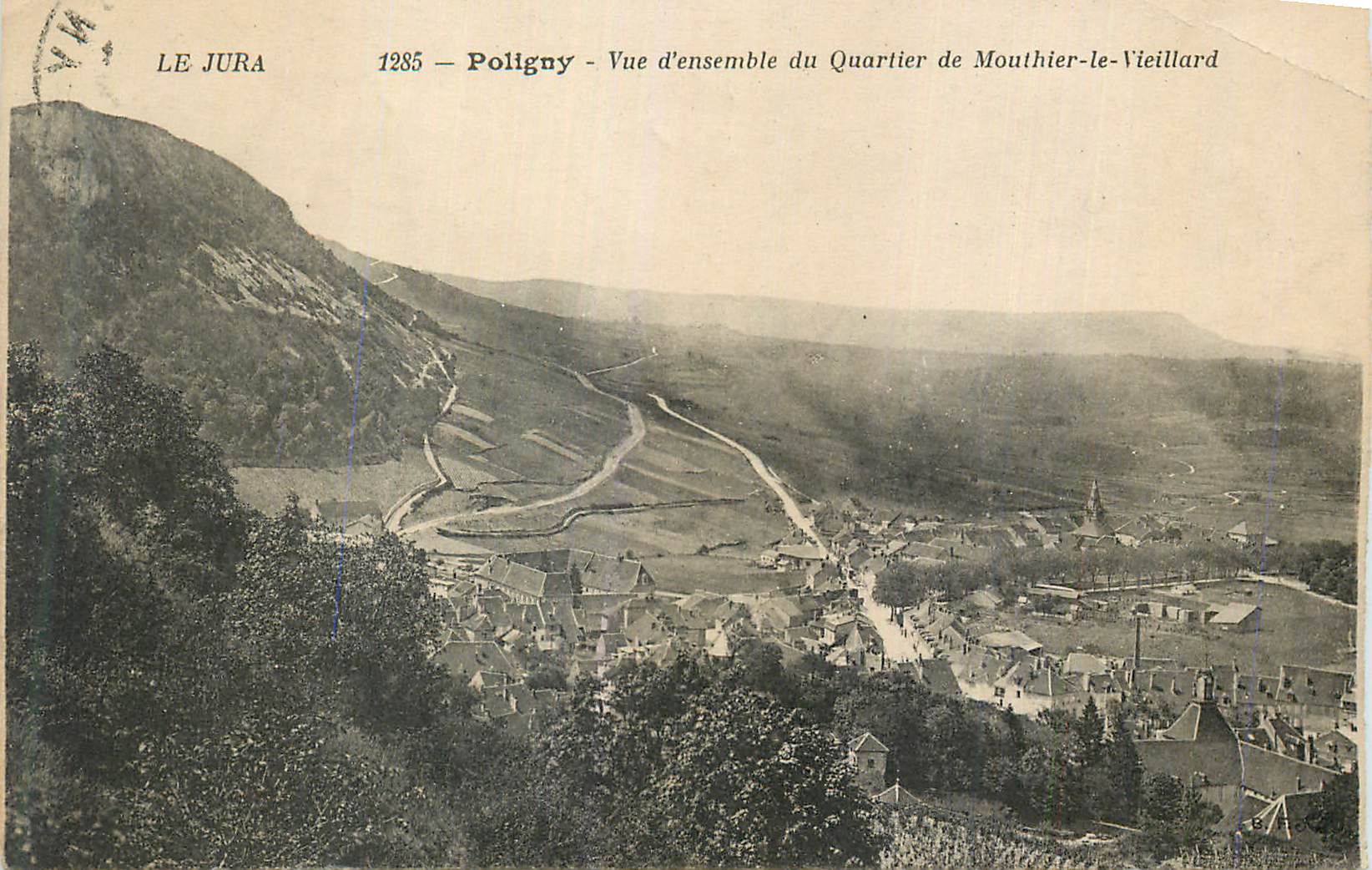 CPA Le Jura Poligny Vue d ensemble du Quartier de Mouthier le Vieillard