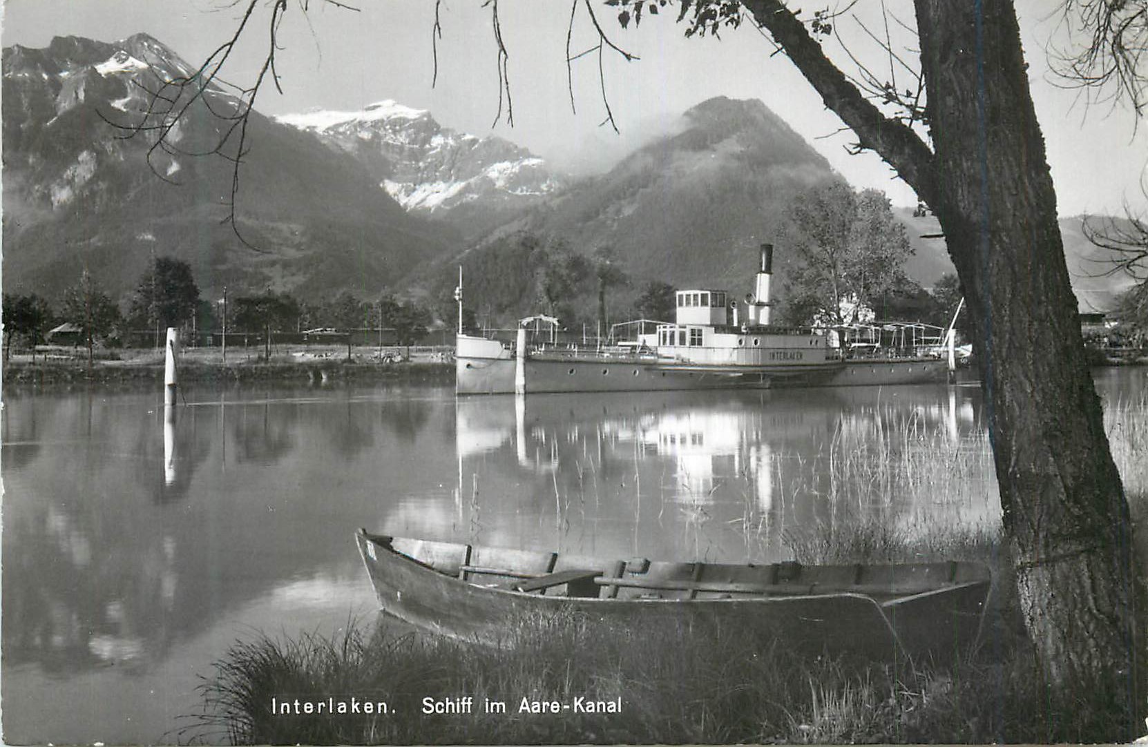 CPM Interlaken Schiff im Aare Kanal Bateau