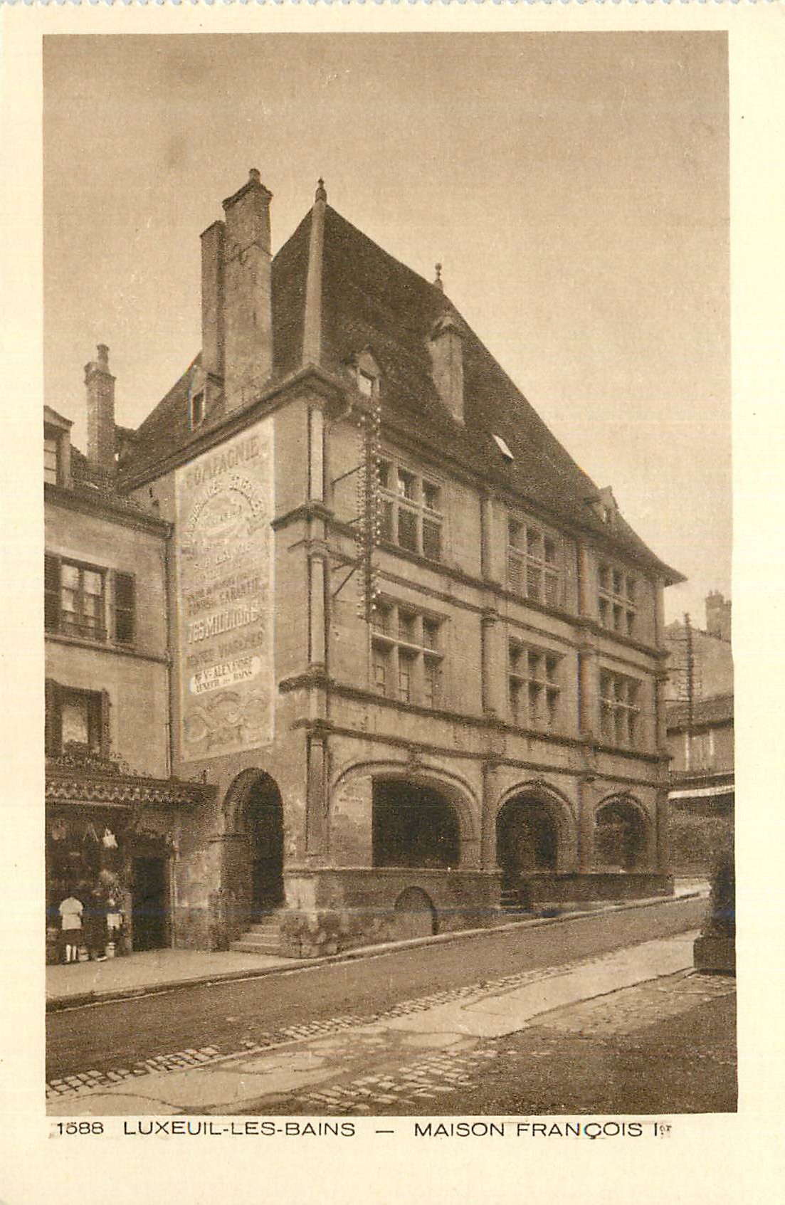 CPA Luxeuil les Bains Maison Francois