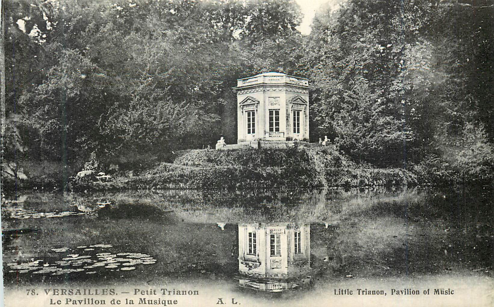 CPA Versailles Petit Trianon Le Pavillon de la Musique