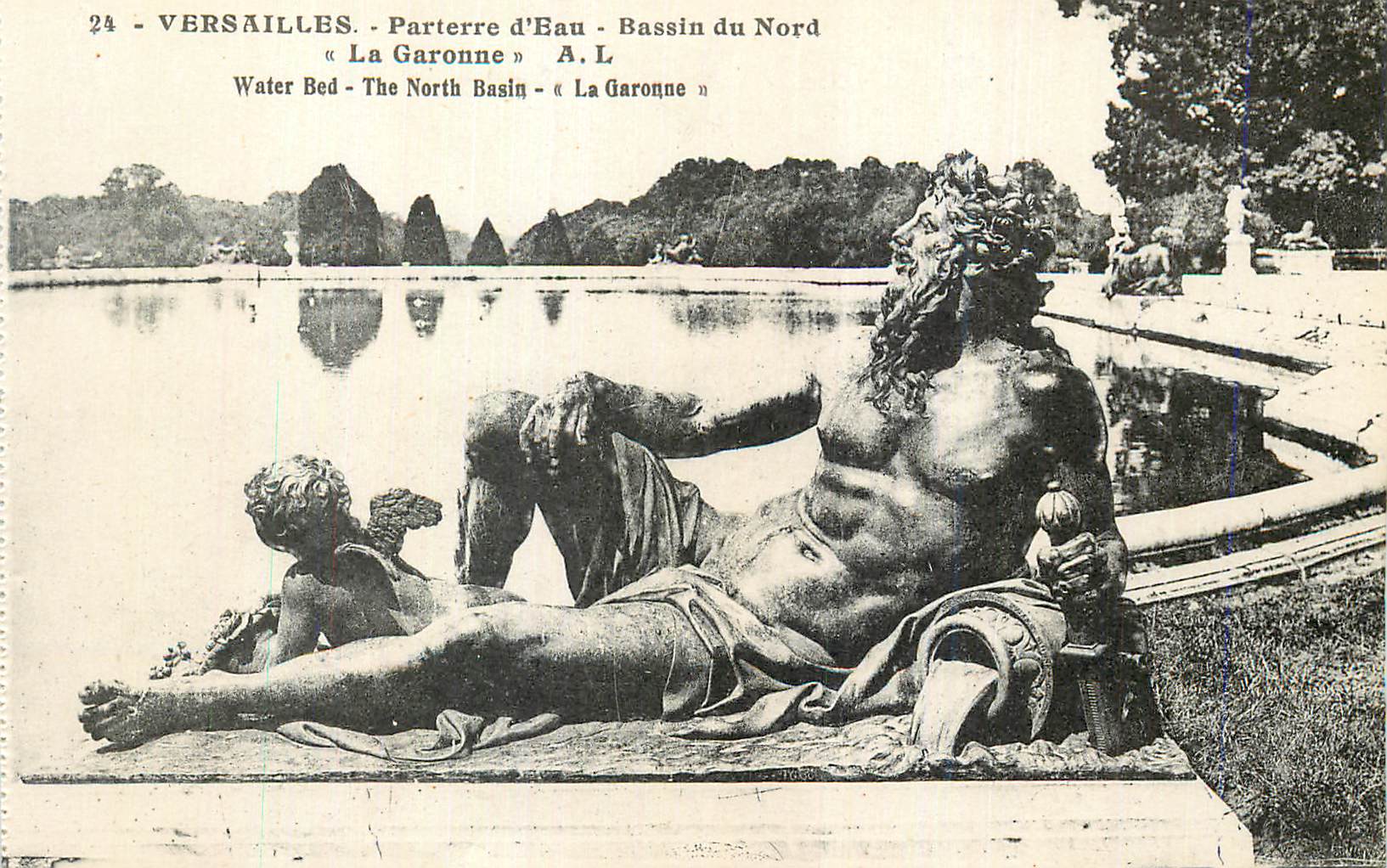CPA Versailles Partere d Eau Bassin du Nord La Garonne
