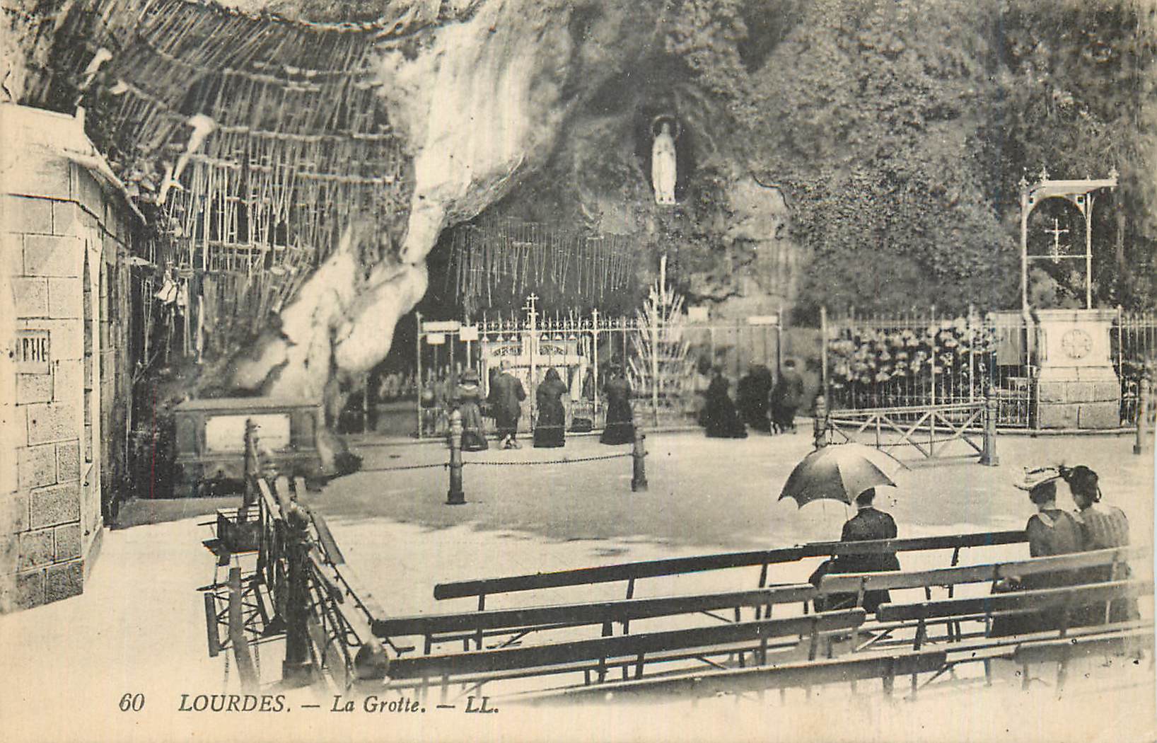 CPA Lourdes La Grotte