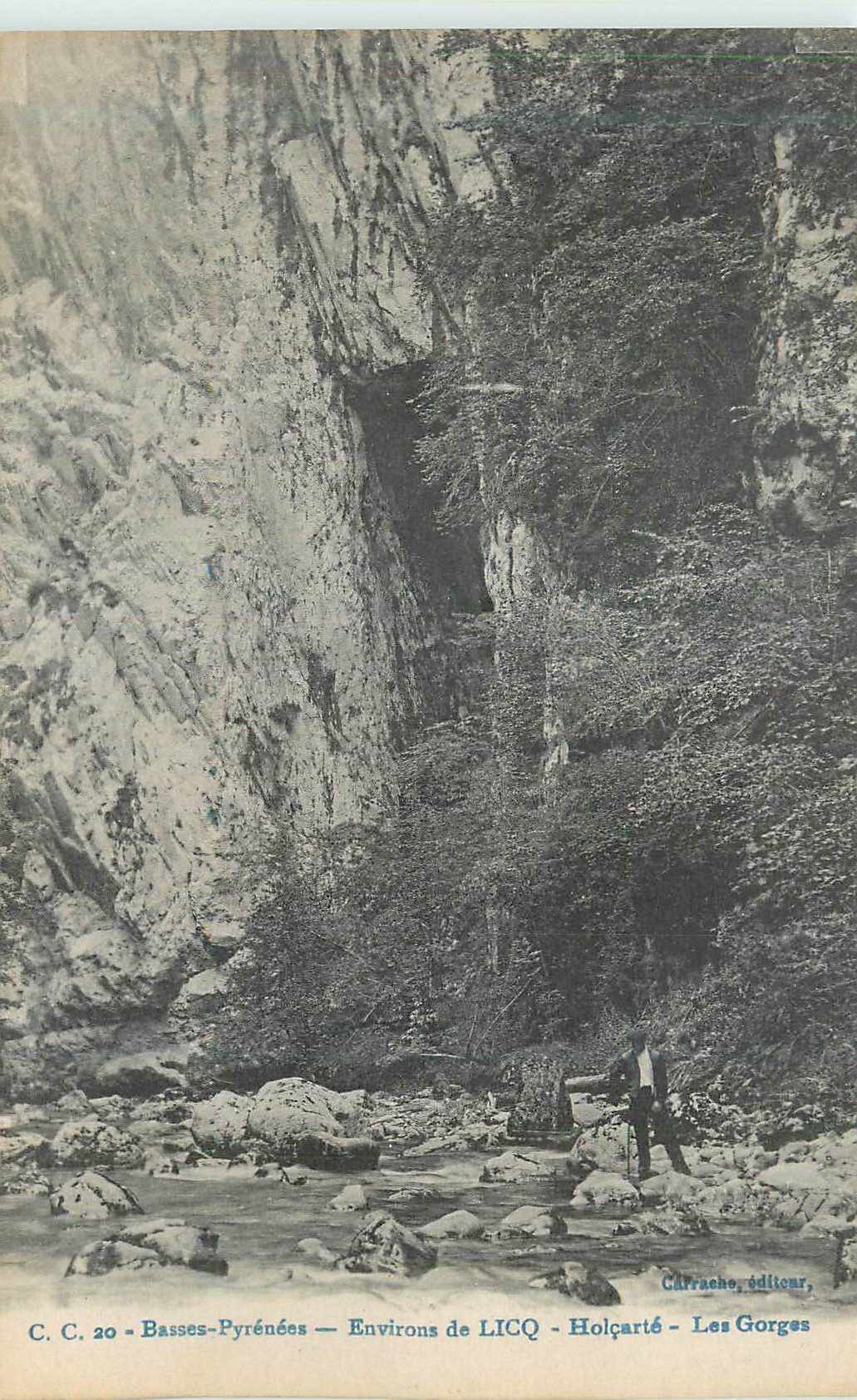 CPA Basses Pyrenees Environs de Licq Holcarte Les Gorges