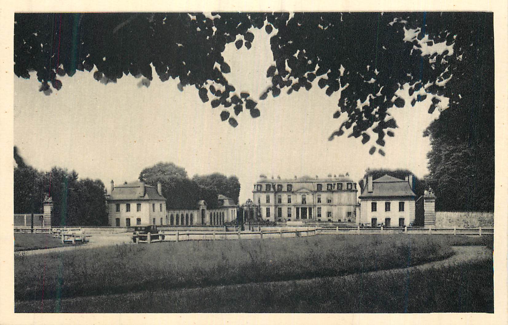 Château de la Grivaudière — vue d'ensemble — éditeur non identifiable