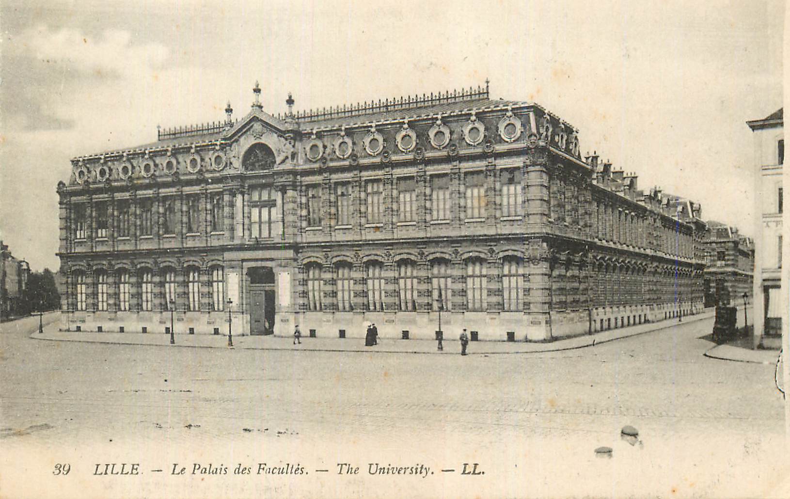 CPA Lille Le Palais des Faculties