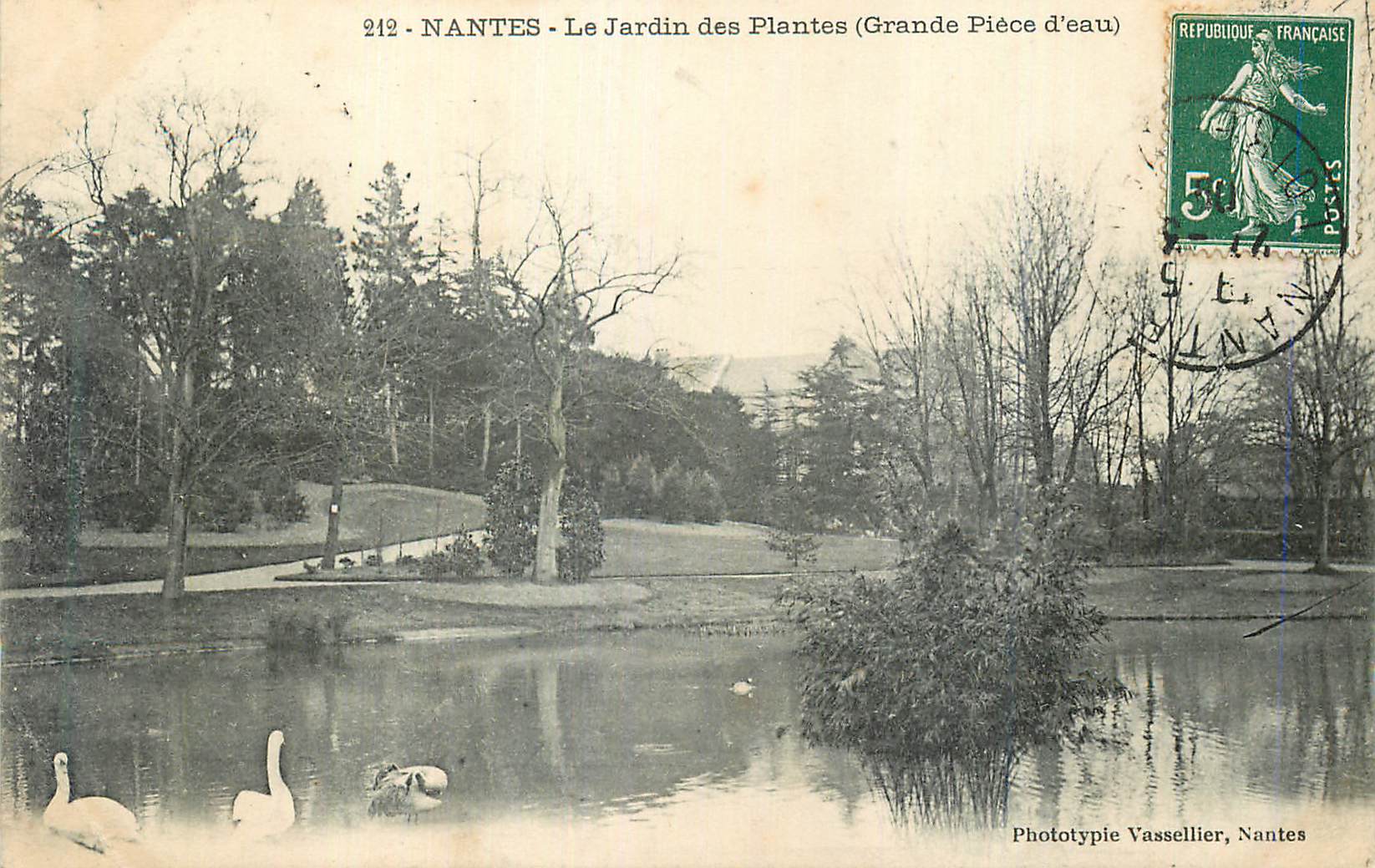CPA Nantes Le Jardin des Plantes Grande Piece d eau