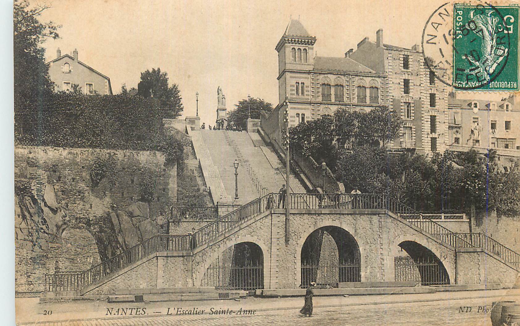CPA Nantes L Escalier Sainte Anne