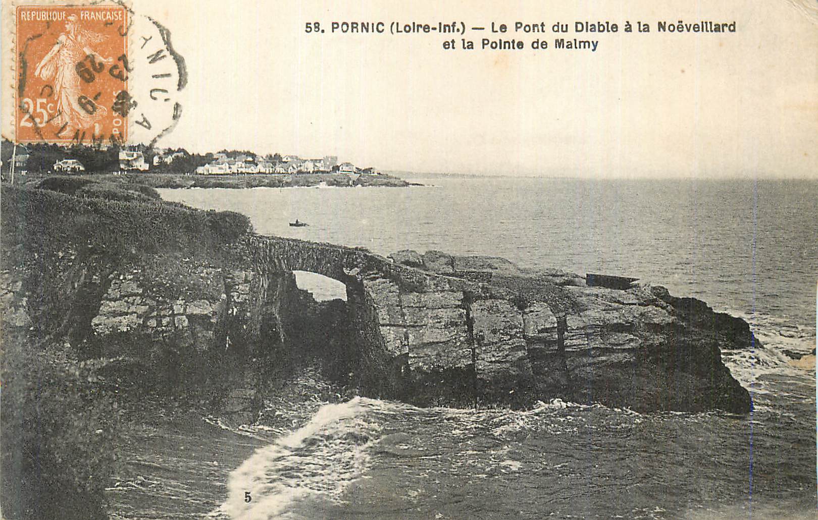CPA Pornic Loire Le Pont du Diable a la Noevelilard et la Pointe de Malmy