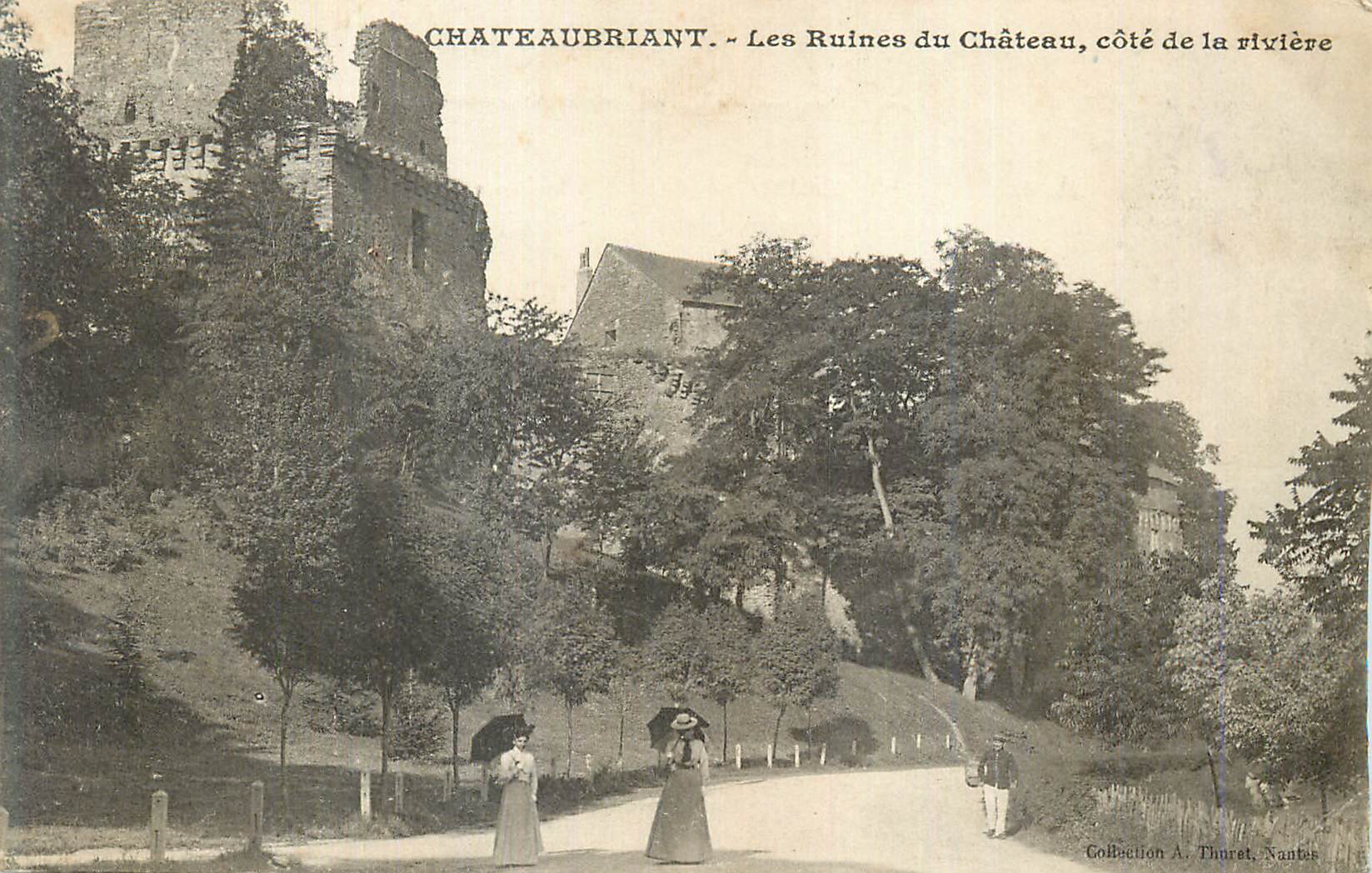 CPA Chateaubriant Les Ruines du Chateau cote de la riviere