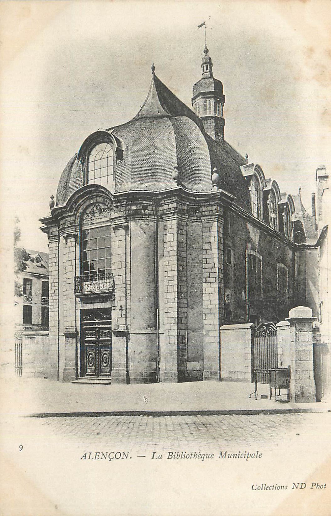 CPA Alencon La Bibliotheque Municipale (carte 1900)