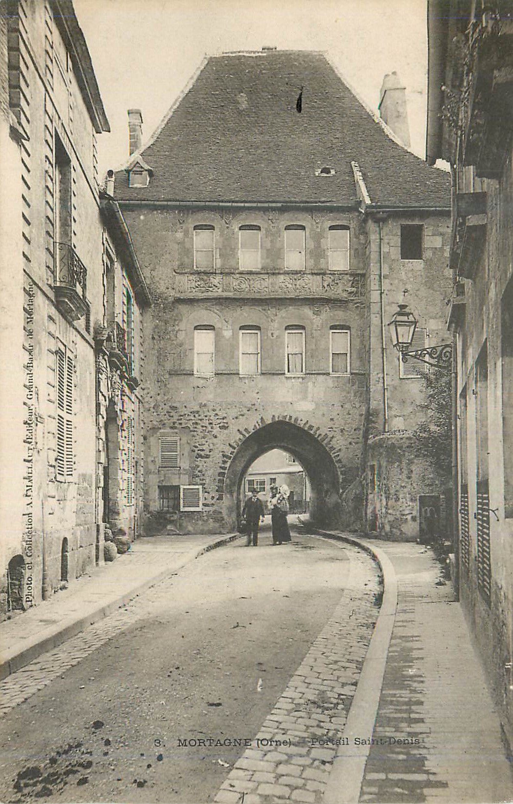 CPA Montagne Orne Portail Saint