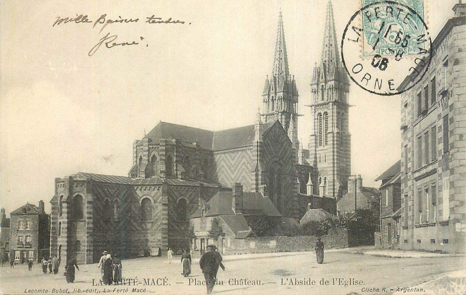 CPA La Ferte Mace Place du Chateau L Abside de l Eglise