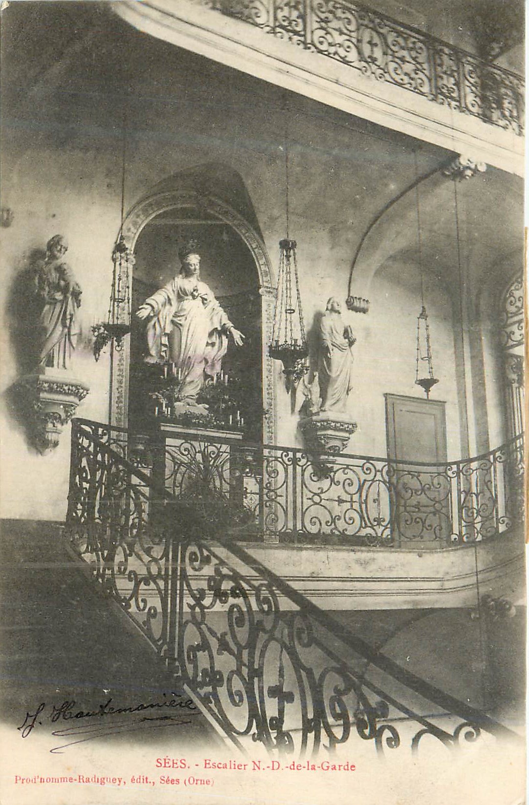CPA Sees Escalier N D de la Garde (carte 1900)