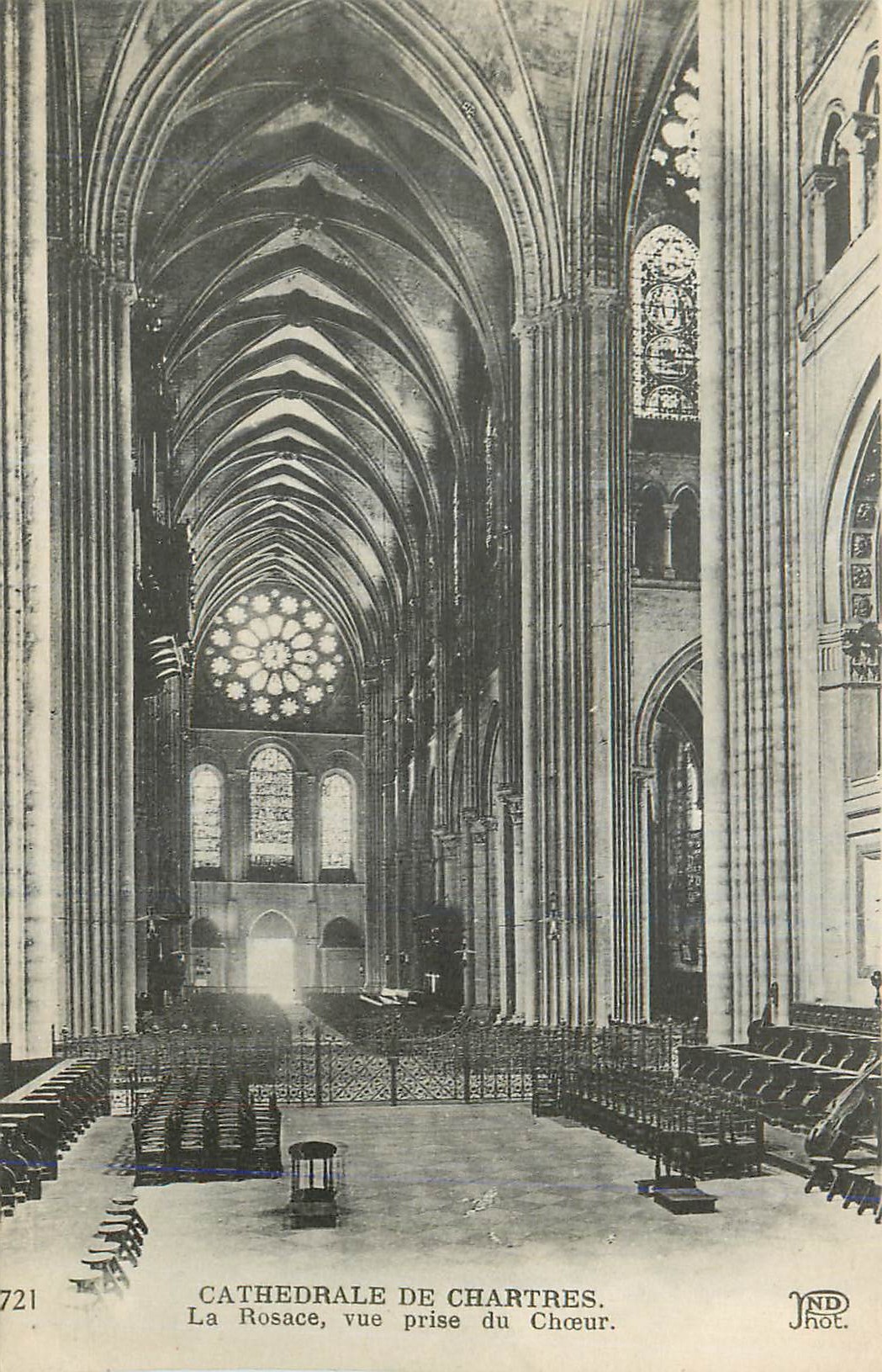 CPA Cathedrale de Chartres Le Rosace vue prise du Choeur