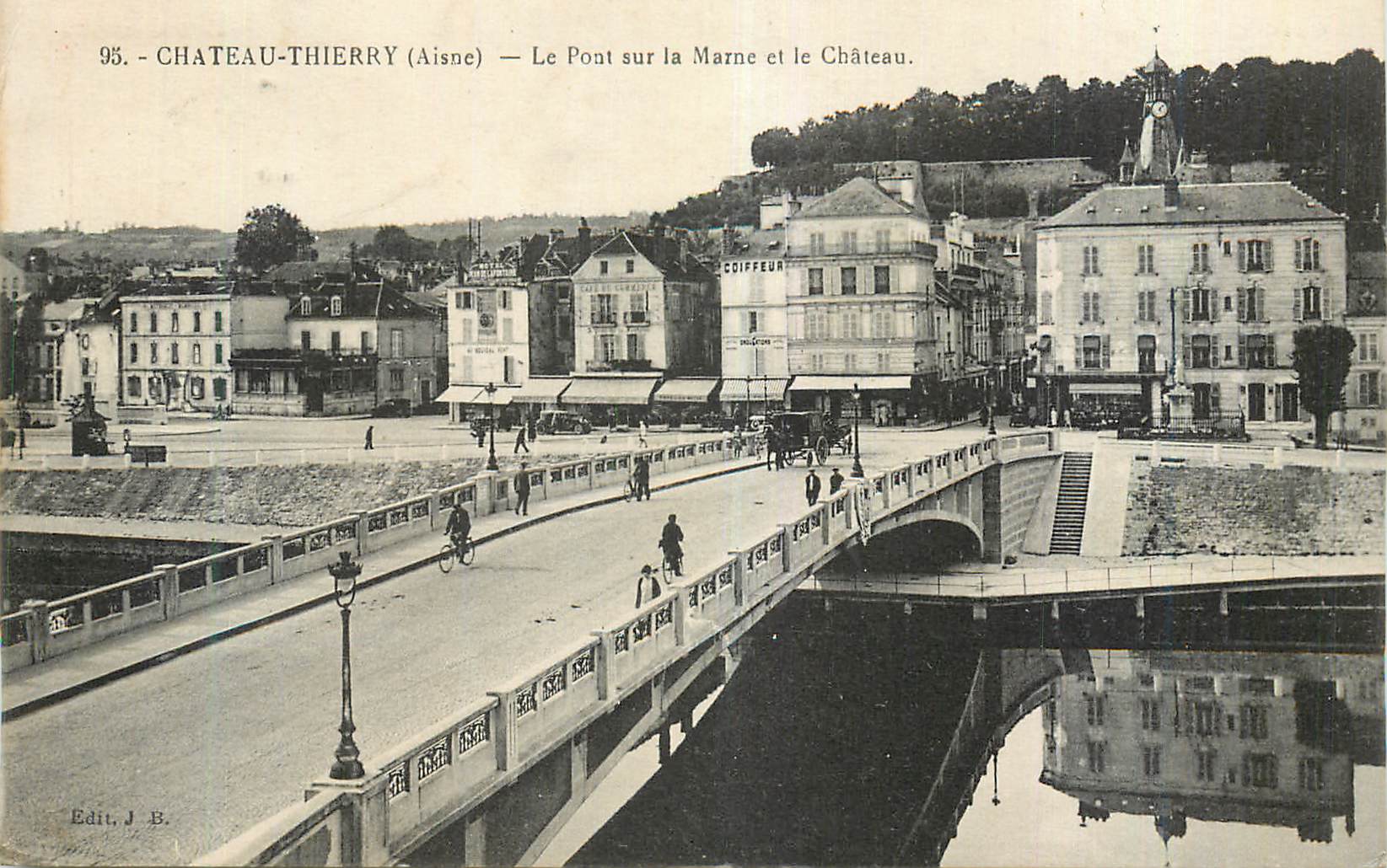CPA Chateau Thierry Aisne Le Pont sur la Marne et le Chateau