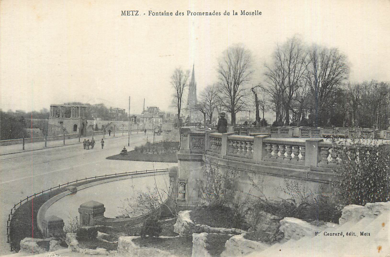 CPA Metz Fontaine des Promenades de la Moselle
