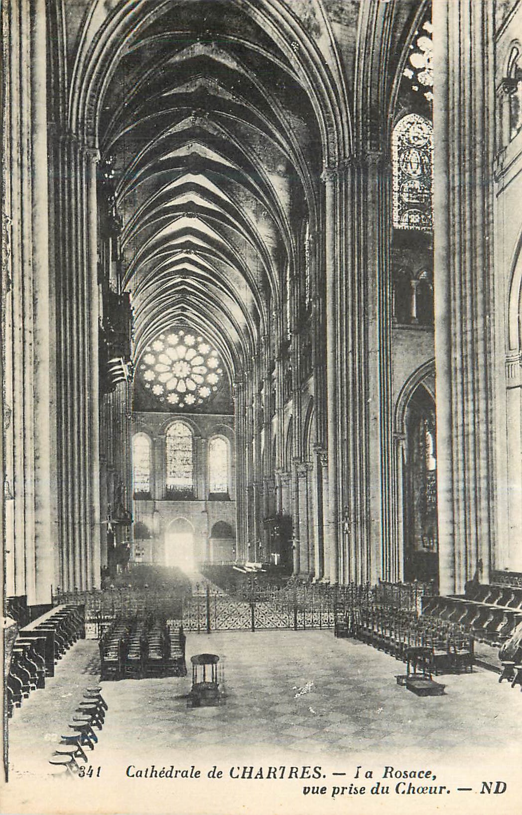 Cathédrale de CHARTRES — Vue prise du Chœur — La Rosace