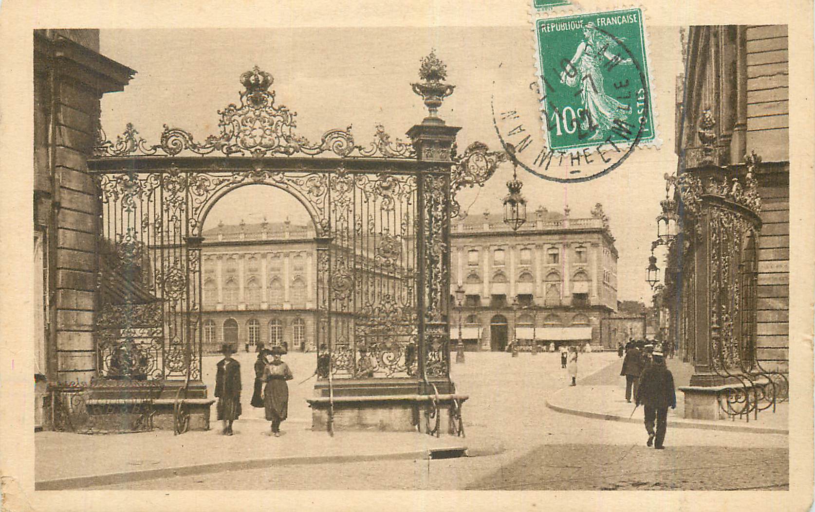 CPA Nancy Place Stanislas Grilles en fer forge par Jean Lamour xviii siecle