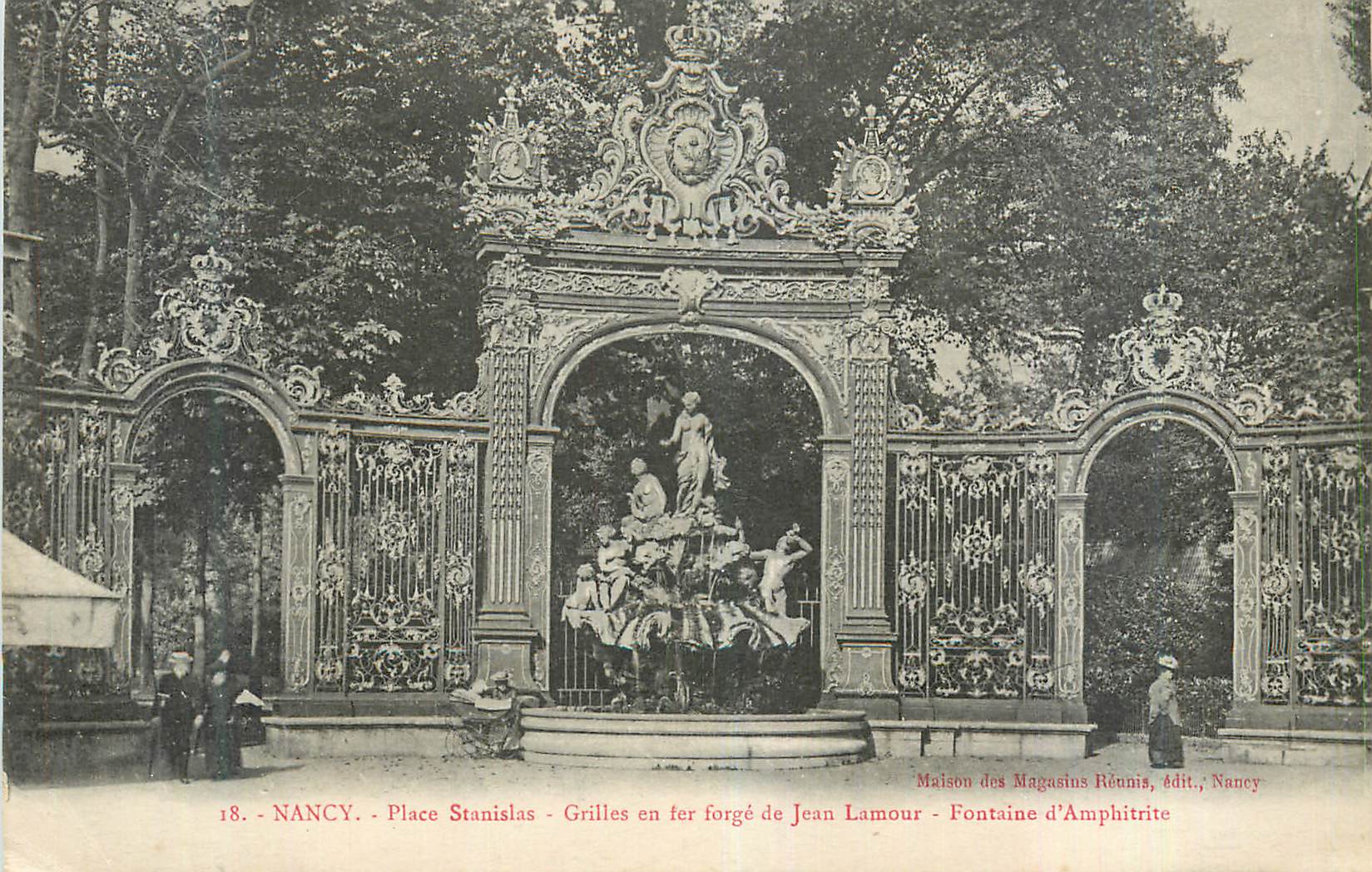 CPA Nancy Place Stanislas Grilles en fer forge de Jean Lamour Fontaine d Amphitrite
