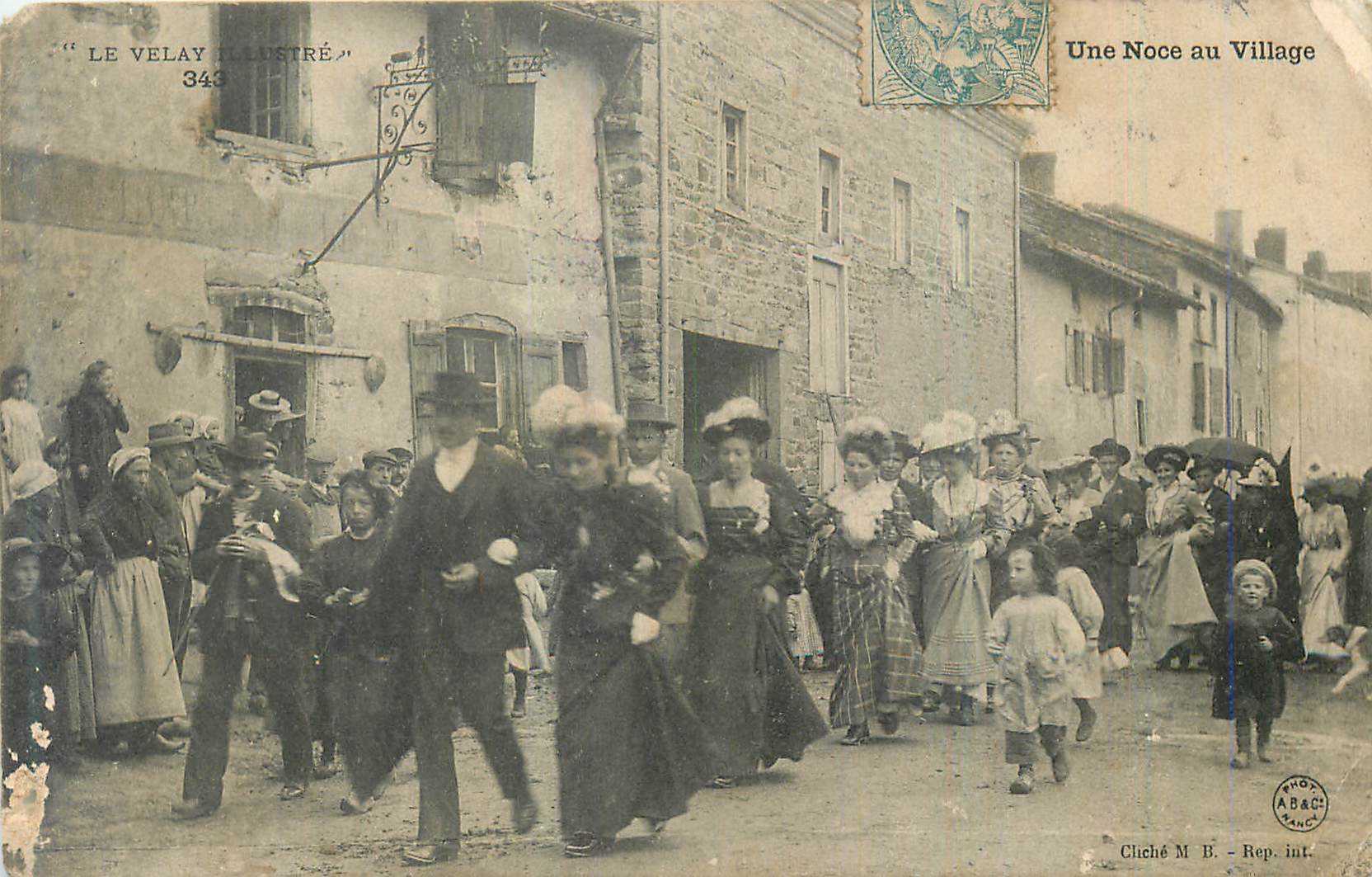 CPA Le Velay Illustere Une Noce au Village