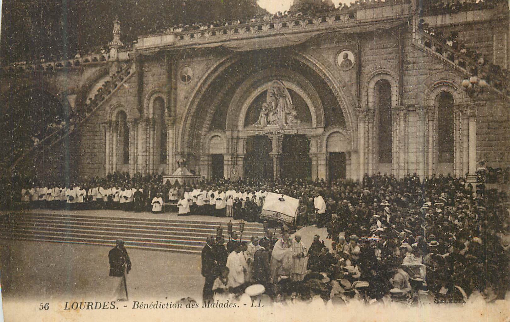 CPA Lourdes Benediction des Malades