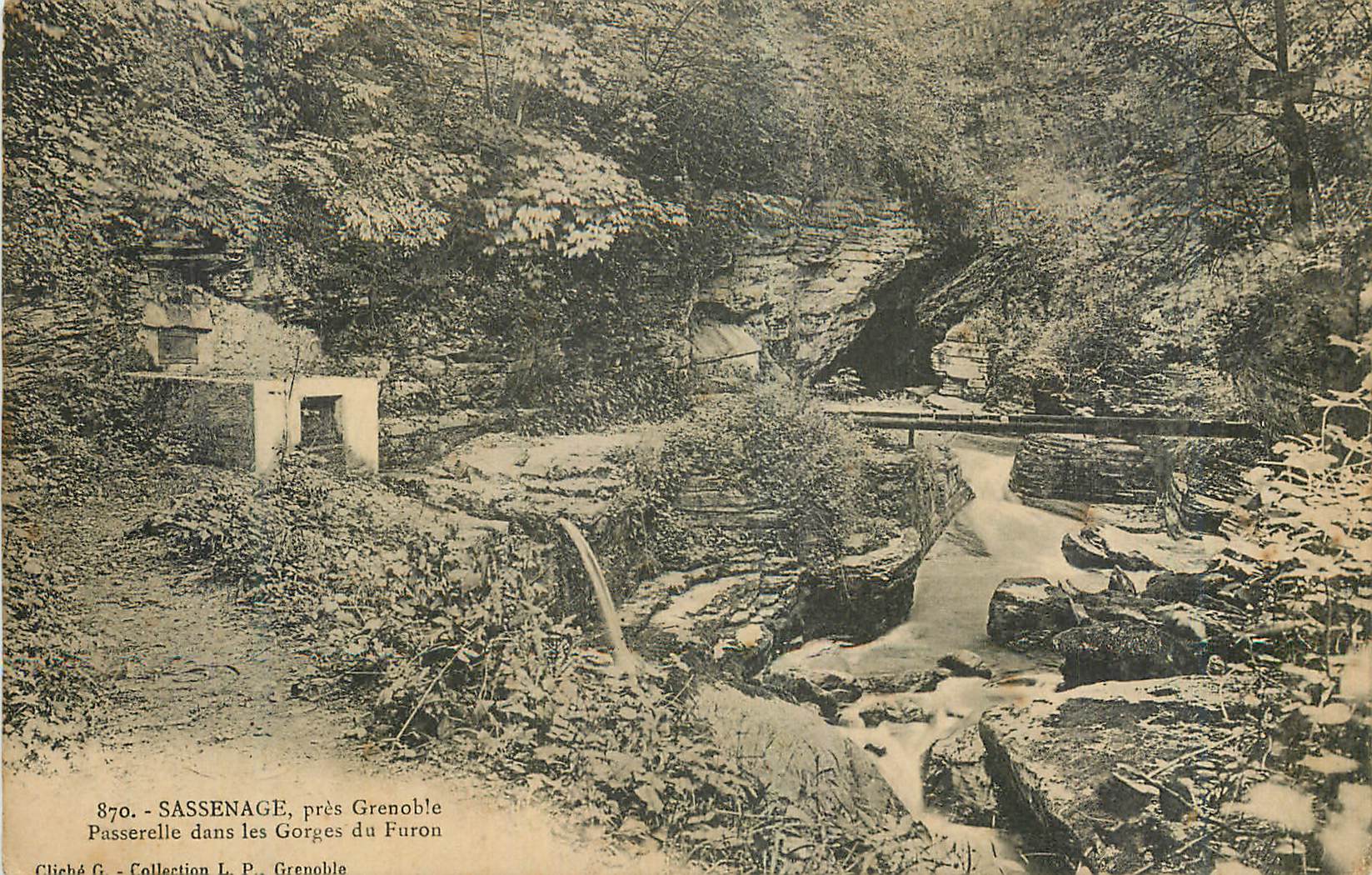 Sassenage, près Grenoble — Passerelle dans les Gorges du Furon — Cliché G. Collection L.P. Grenoble