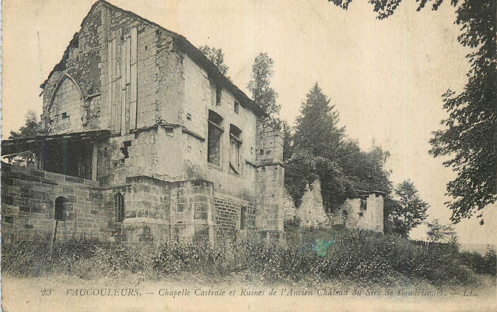 CPA Vaucouleurs Chapelle Castrale et Ruines de l Ancien Chateau