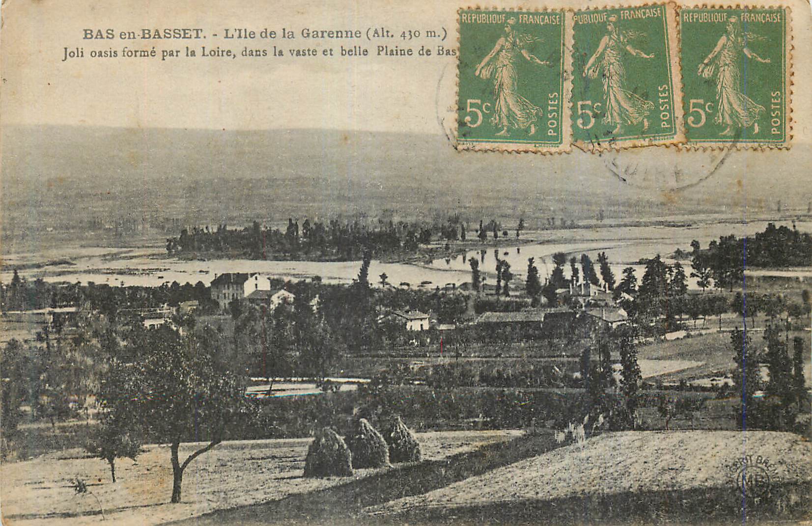 CPA Bas en Basset L Ile de la Garenne Joli oasis forme par la Loire dans la vaste et belle Plaine de Bas