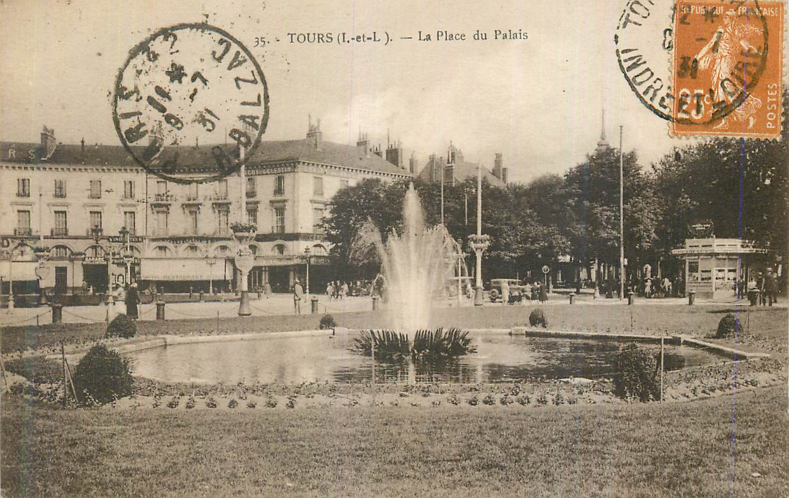 CPA Tours I et L La Place du Palais