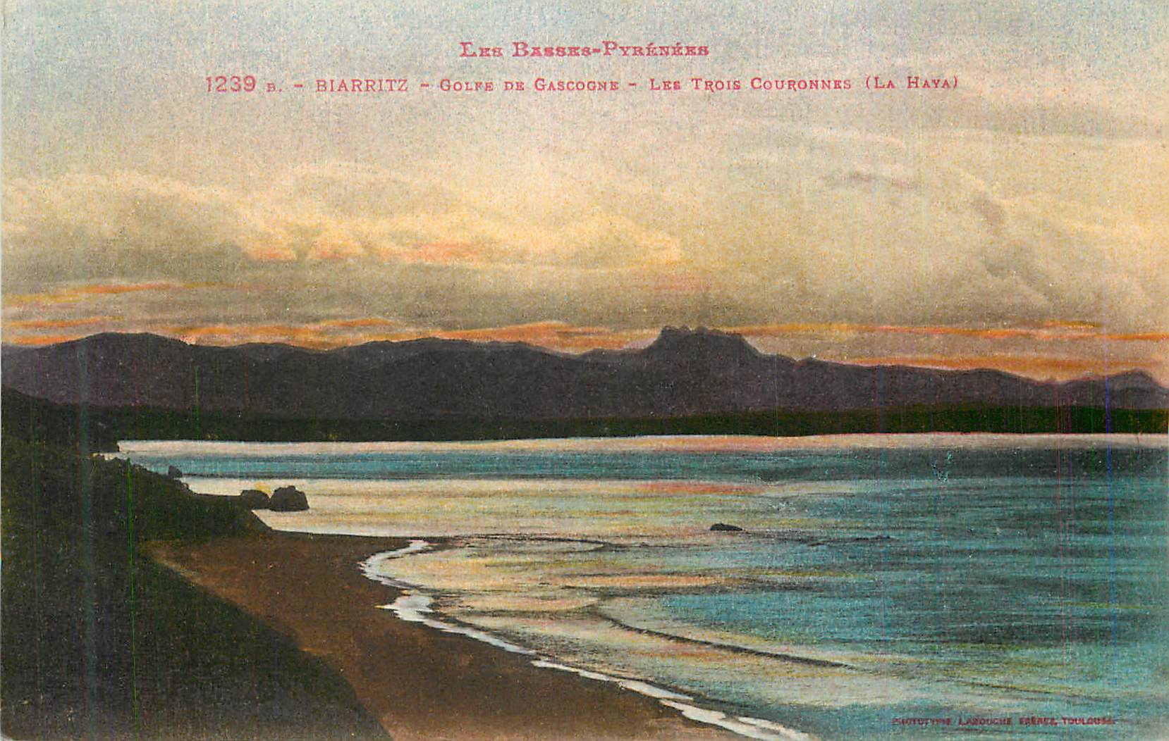 CPA Biarritz Golfe de Gascons Le Trois Couronnes Le Haya