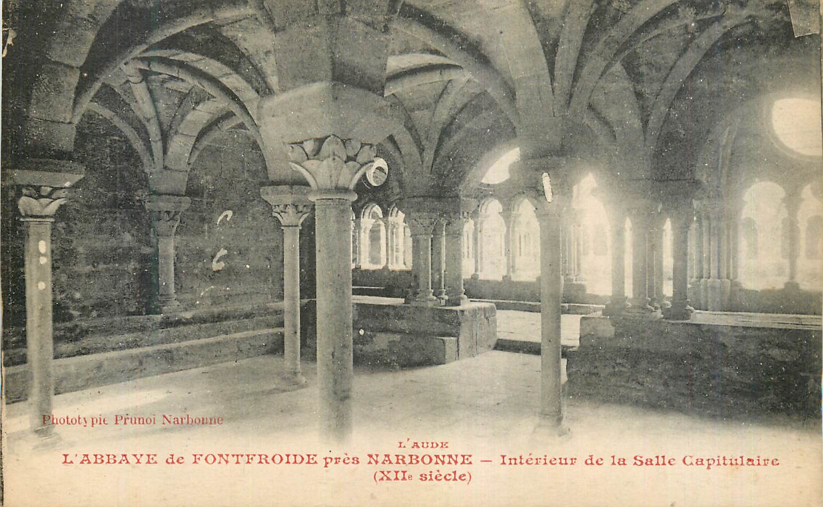 CPA L Aude L Abbaye de Fontfroide pres Narbonne Interiur de la Salle Capitulaire xii siecle