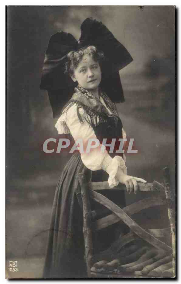 CPA Costume Folklore Alsacienne (Alsace Lorraine)