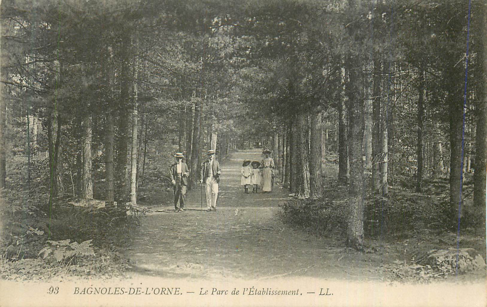 CPA Bagnoles de l'Orne Le Parc de l'Etablissement