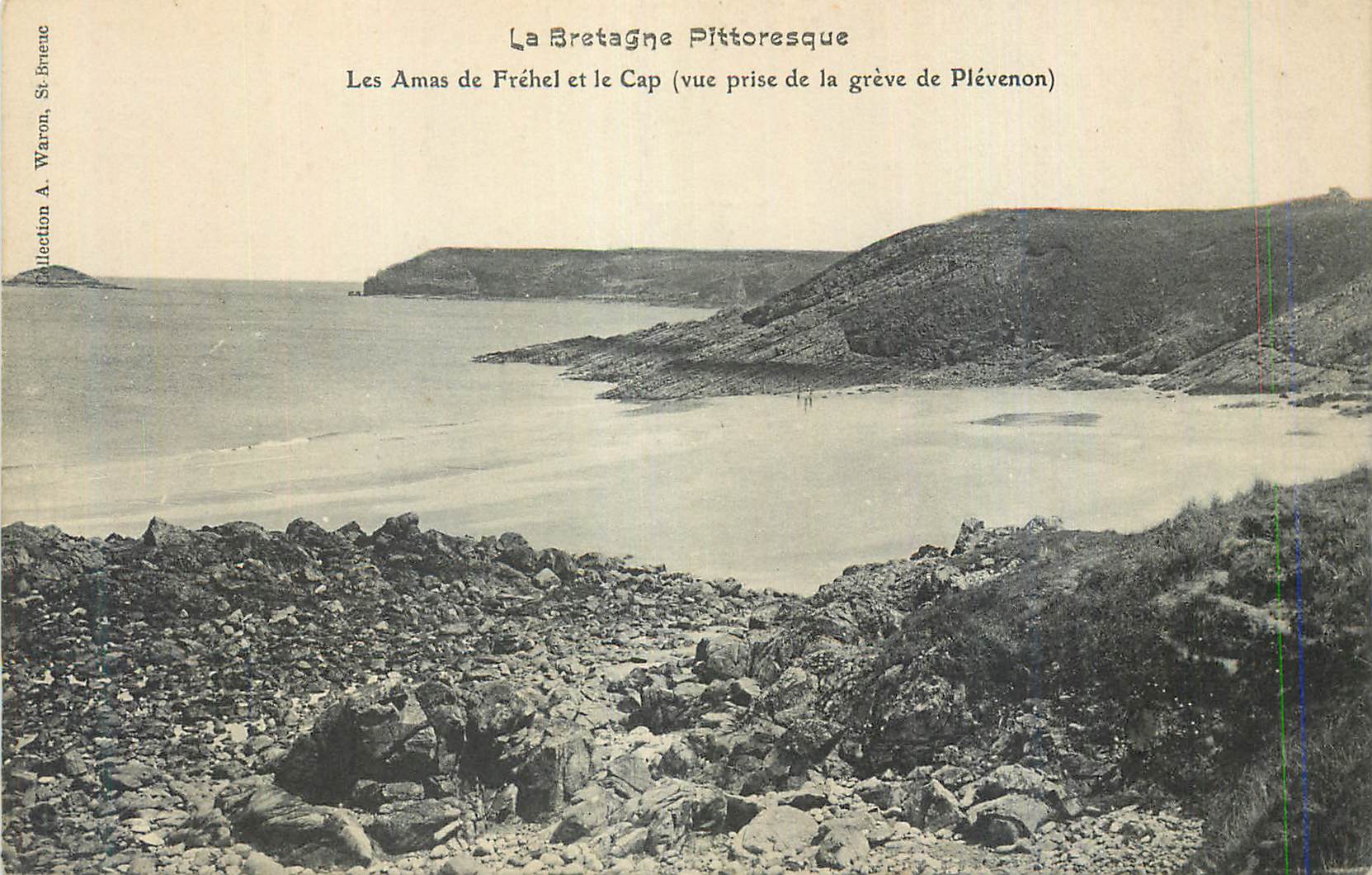 Les Amas de Fréhel et le Cap — vue prise de la grève de Plévenon — Collection A. Waron, St Brieuc