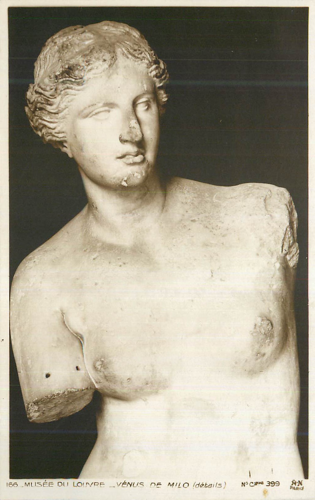 CPA Musee du Louvre Venus de Milo (Details)