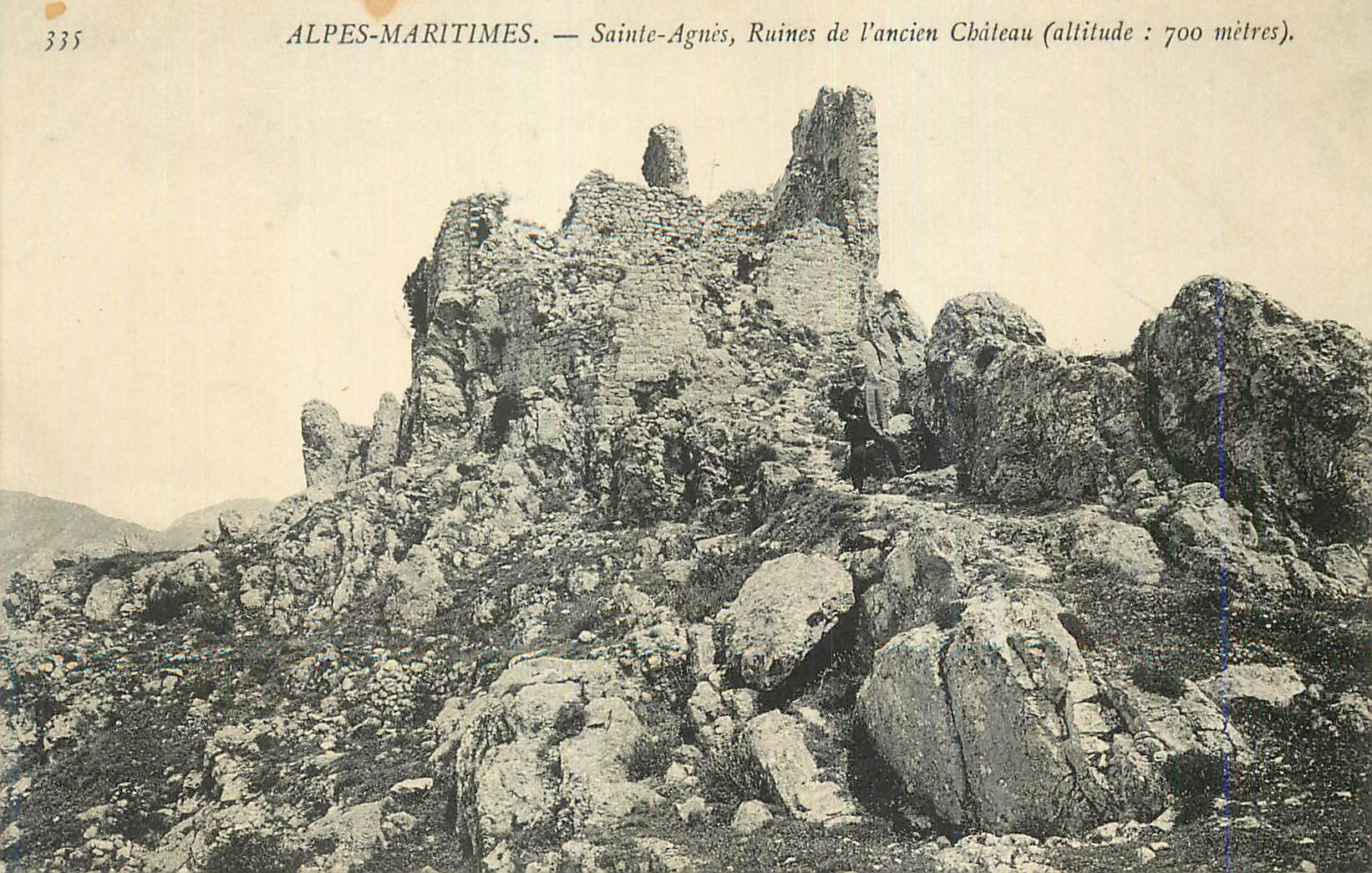 CPA Alpes Maritimes Sainte Agnes Ruines de l'Ancien Chateau (Altitude 700 Metres)