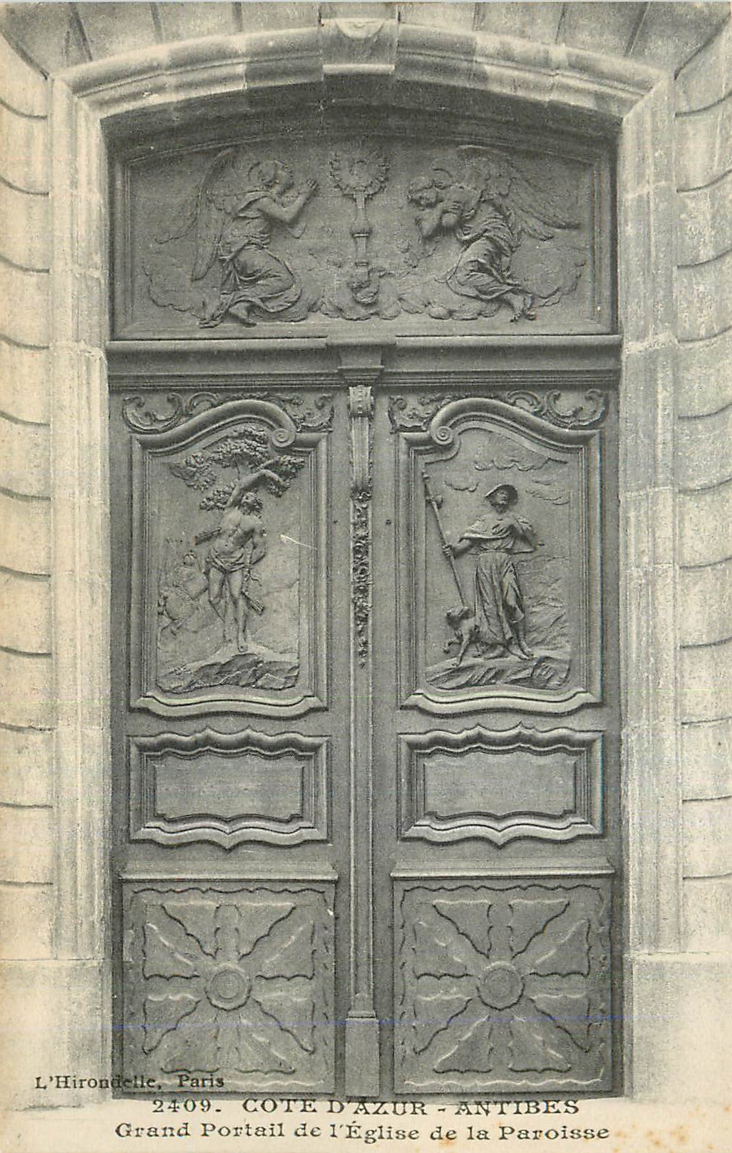 CPA Antibes Grand Portail de l'Eglise de la Paroisse