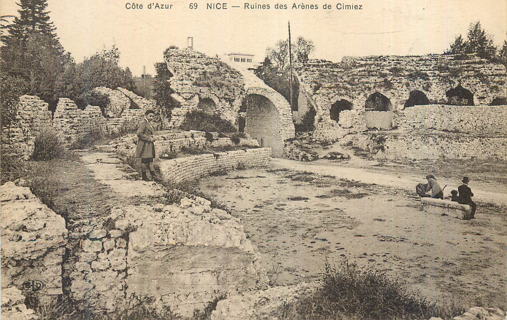 CPA Nice Cote d'Azur Ruines des Arenes de Cimiez