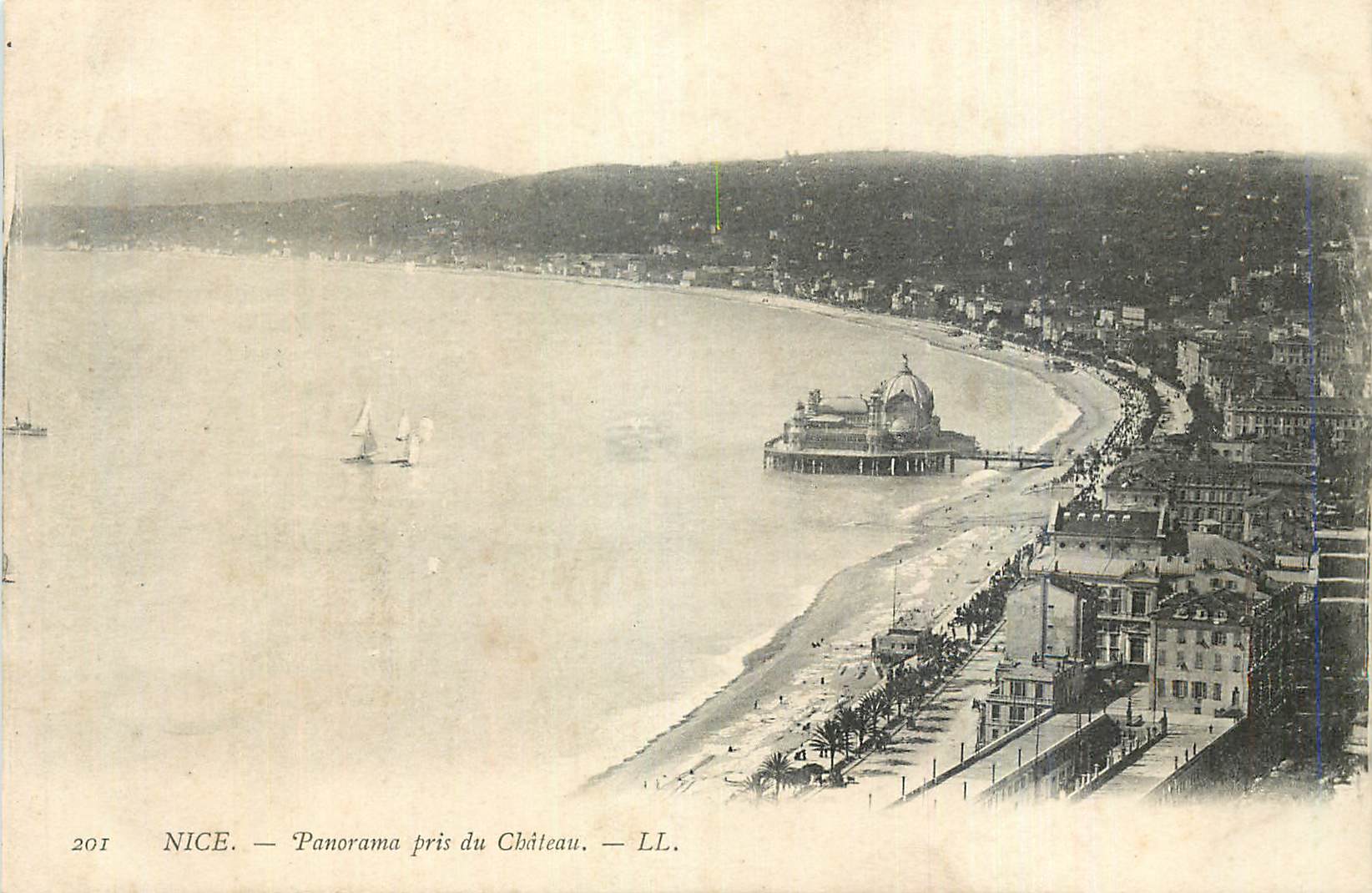 CPA Nice Panorama pris du Chateau