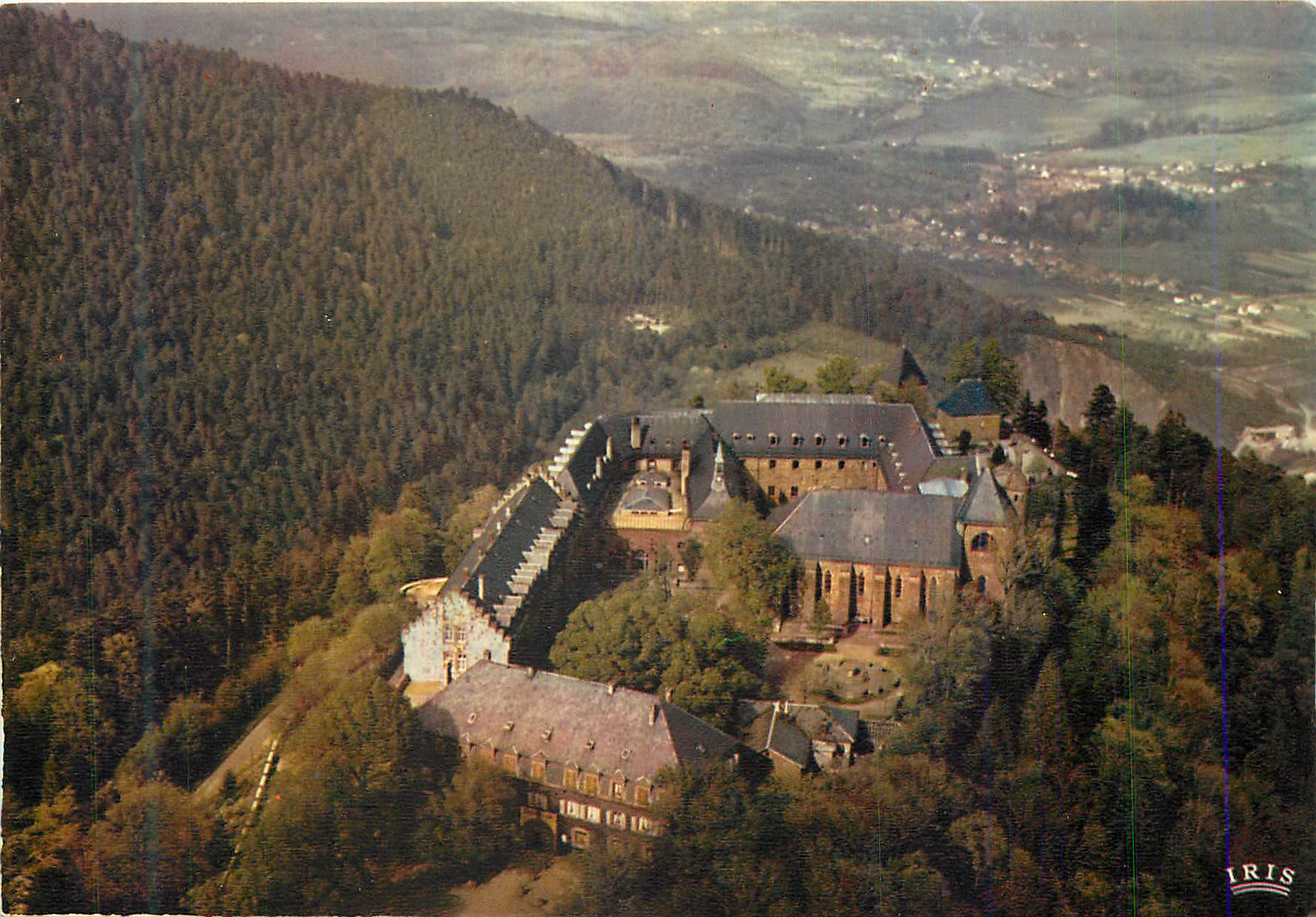 CPM Mont Sainte Odile (alt 763 m) Le Couvent et la Plaine d'Alsace