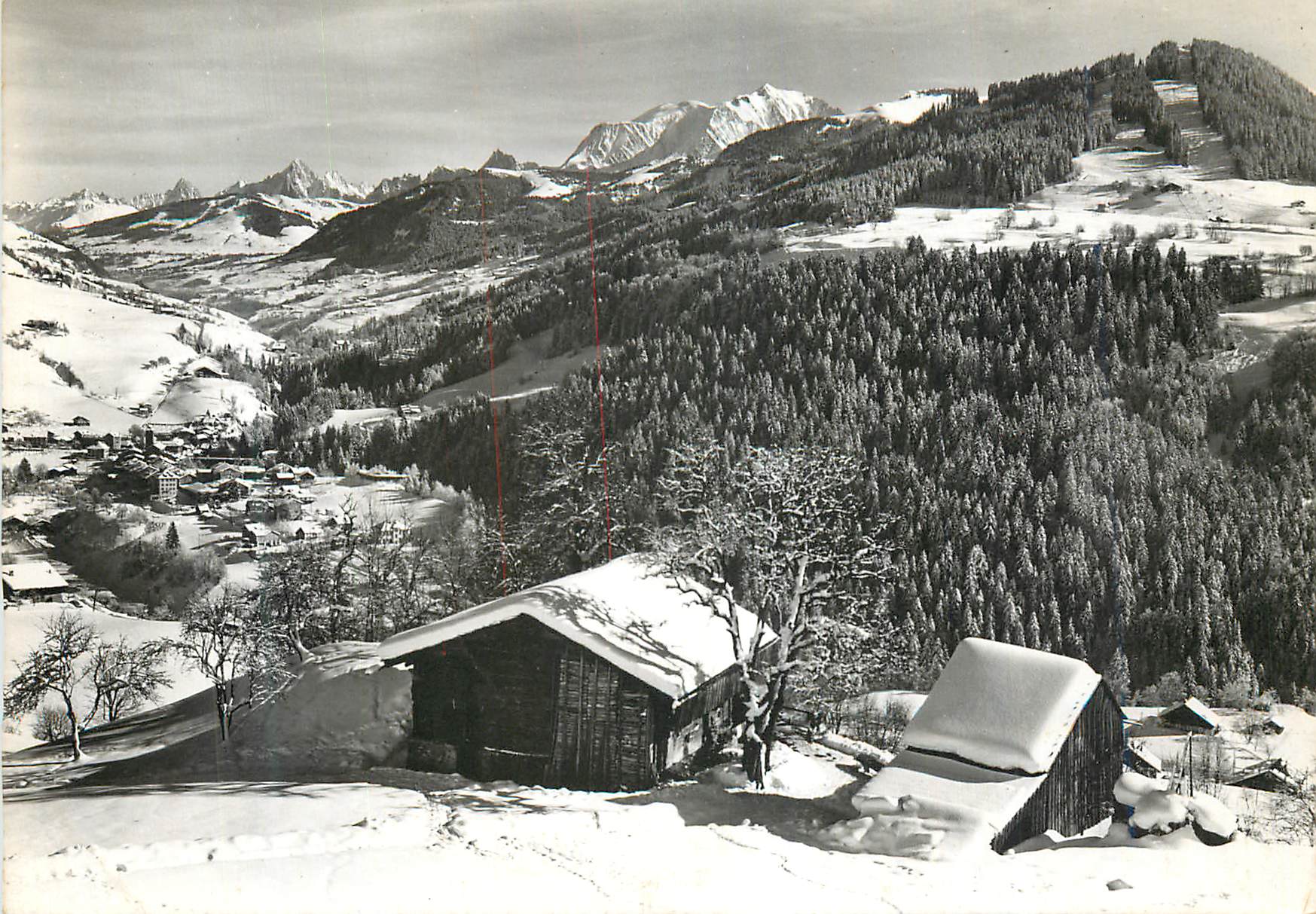 CPM Saint Nicolas la Chapelle (Savoie) Flumet la Vallee de Megeve et la Chaine du Mont Blanc