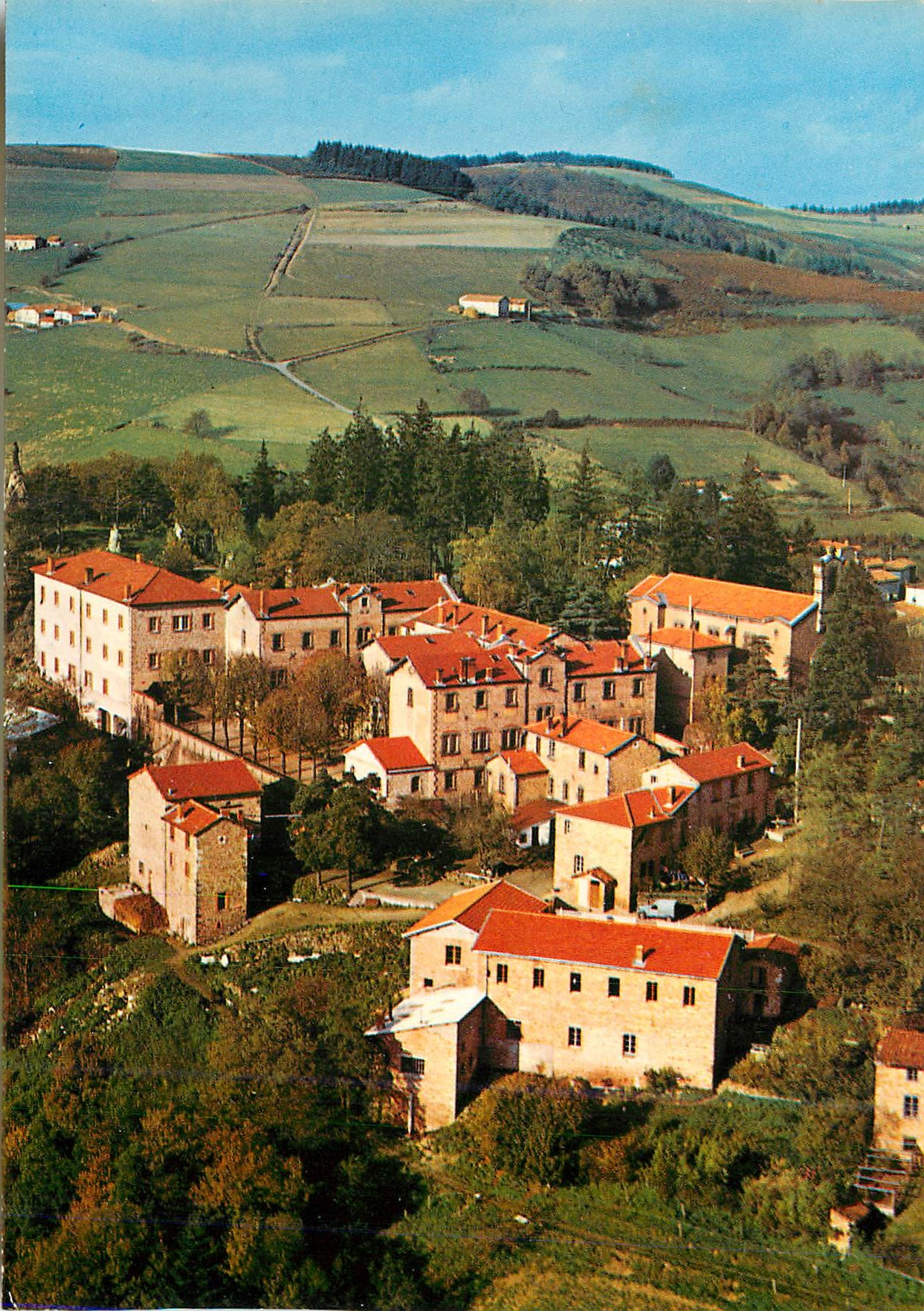CPM Les Sauvages (Rhone) Notre Dame de la Roche