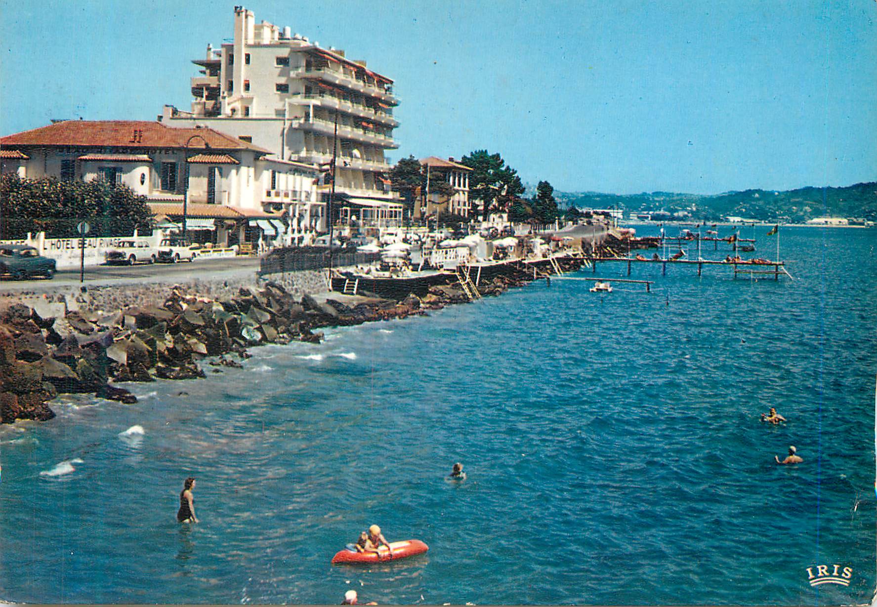 L'Hôtel Beau Rivage — plage et mer — éditeur IRIS