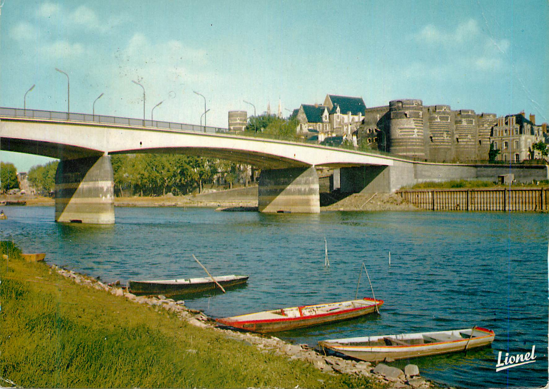 CPM Angers (Maine et Loire) Le Nouveau Pont de la Basse Chaine sur la Maine