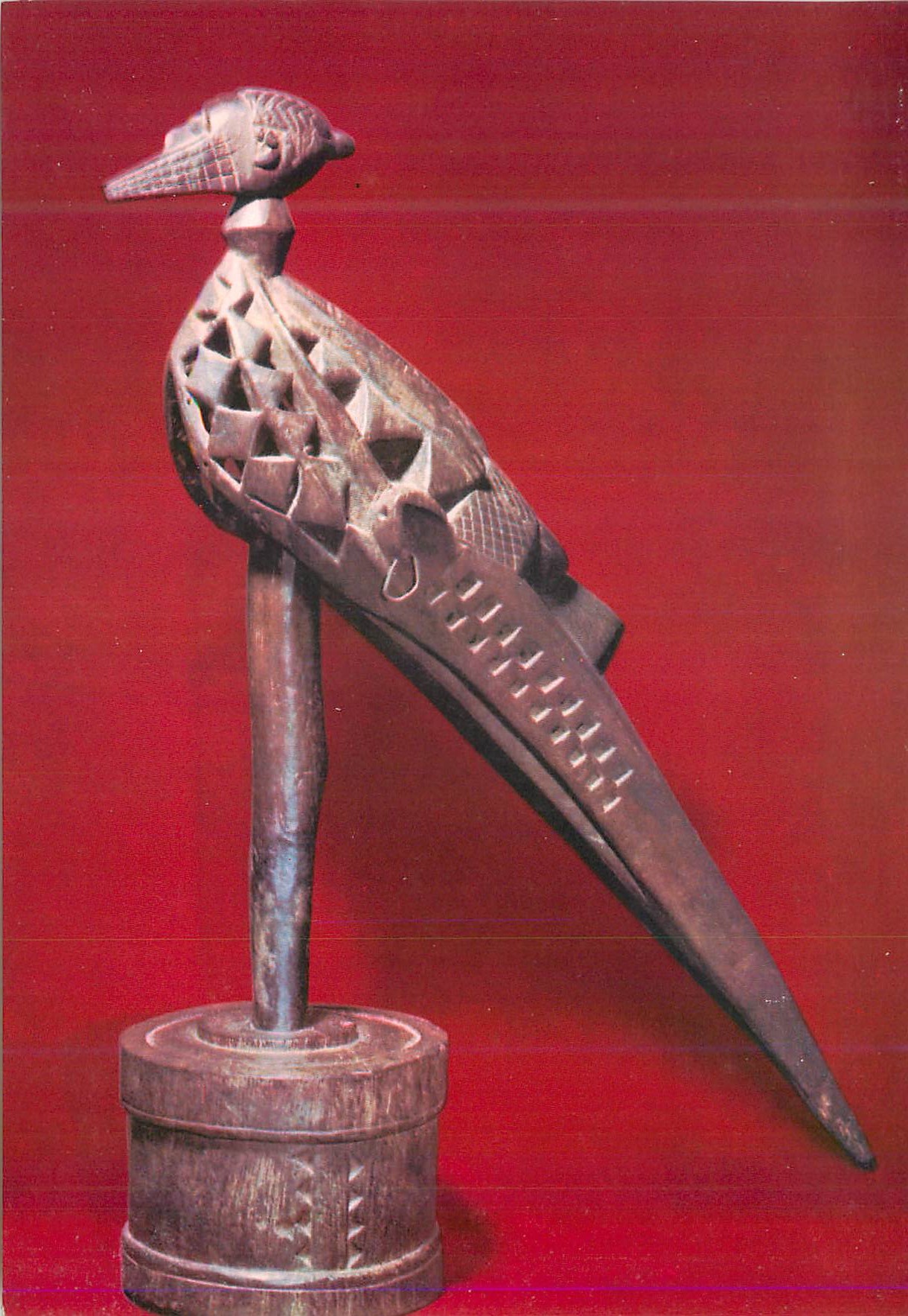 CPM Paris Objet Expose au Festival Mondial des Arts Negres Fetiche Atiol (Basse Guinee) Hauteur 74 cm