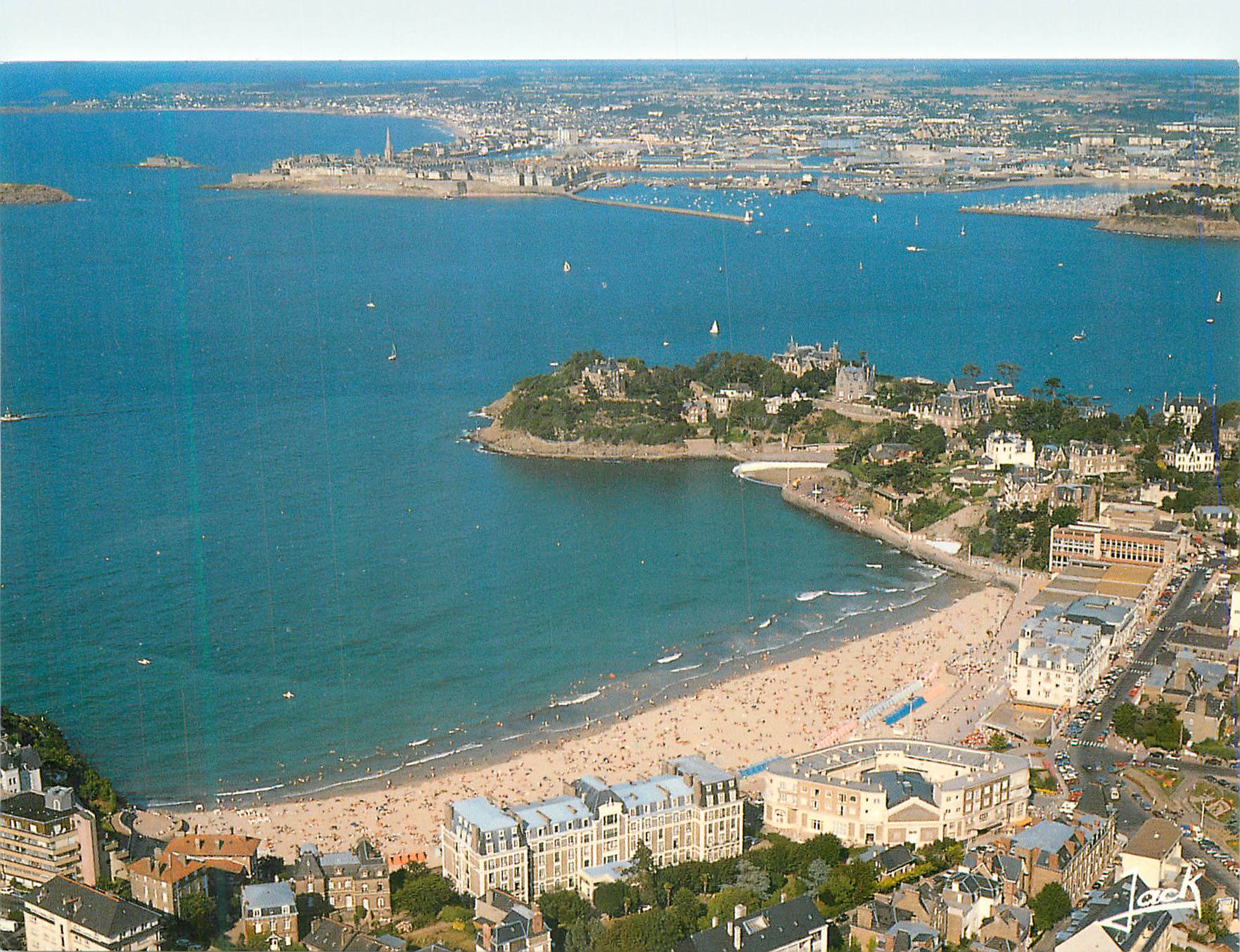 CPM Dinard La Cote d'Emeraude Couleurs de Bretagne