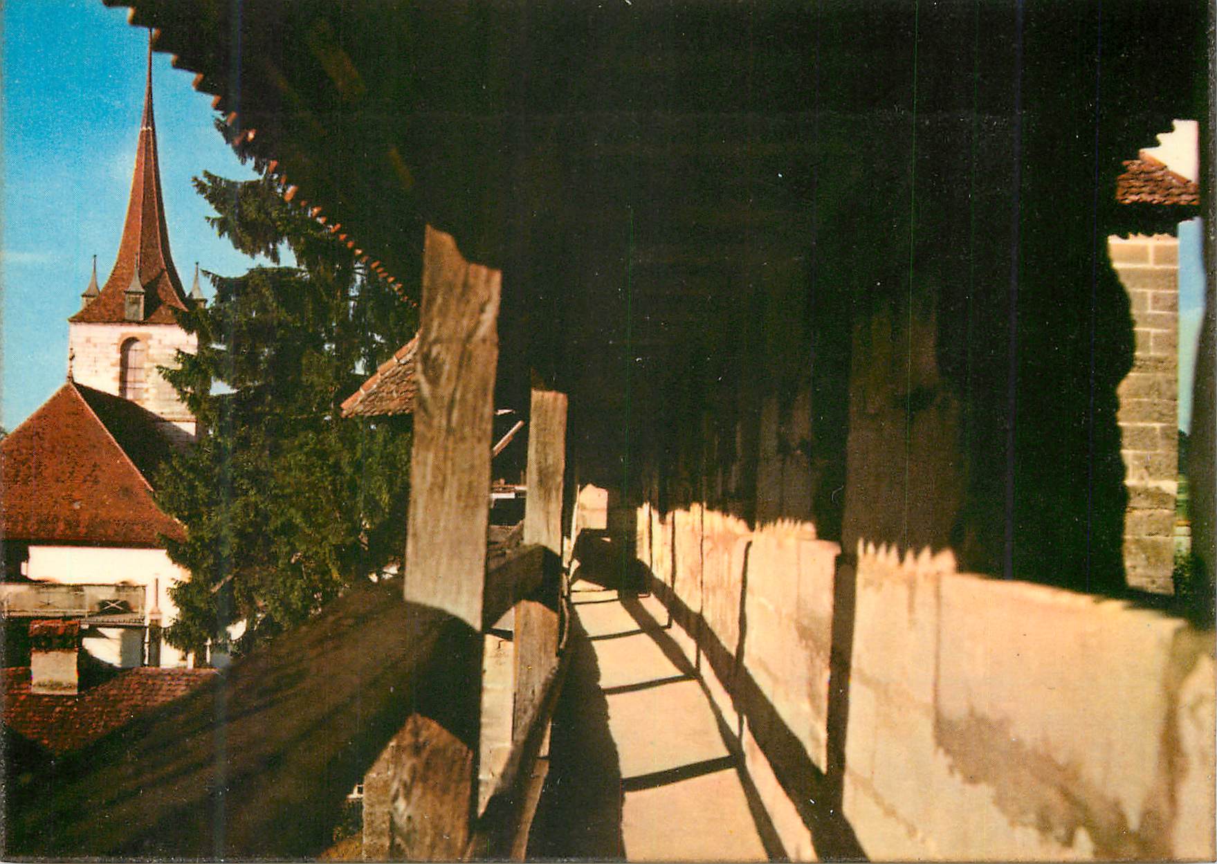 CPM Morat Interieur des Remparts