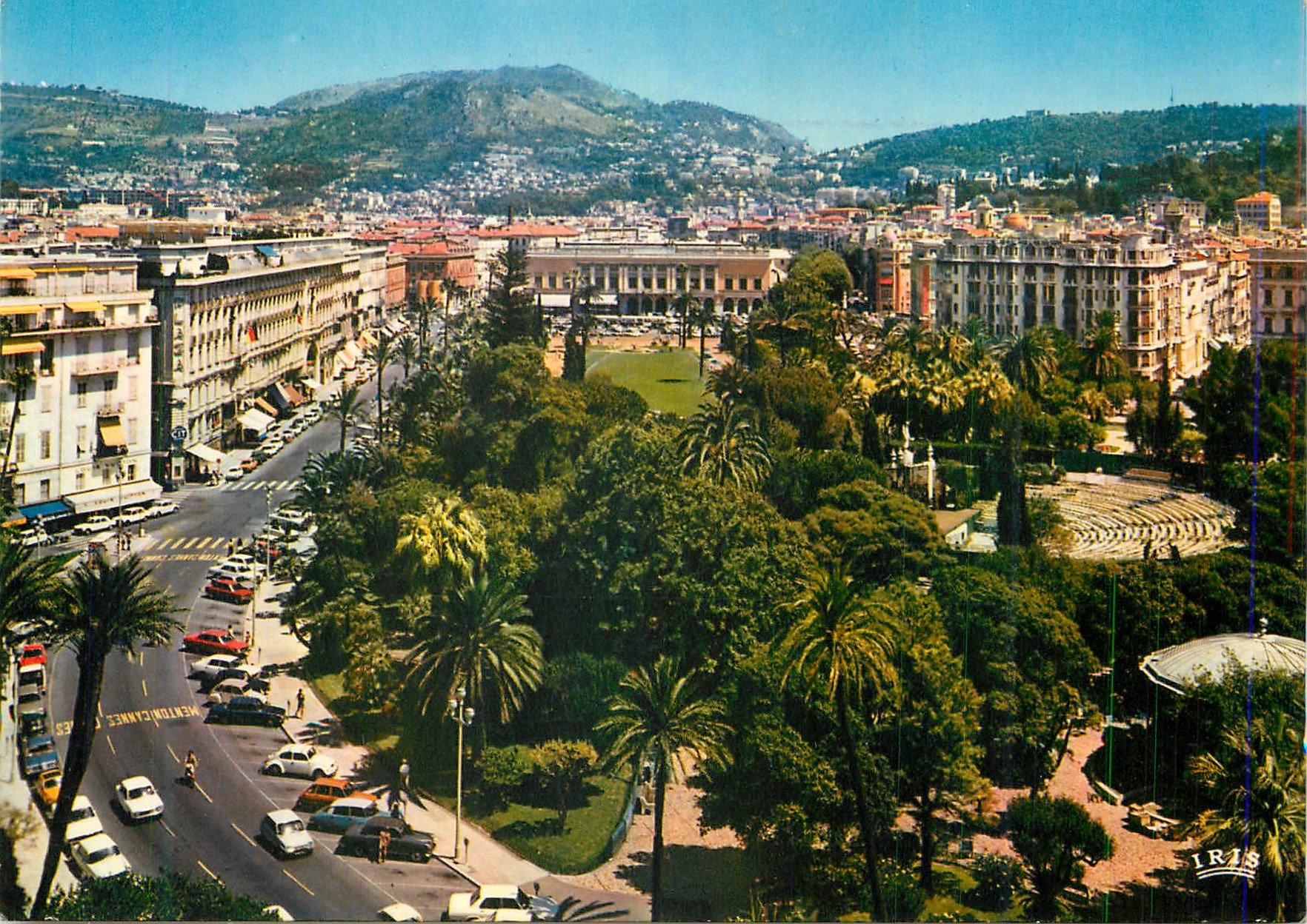 CPM Nice (Alpes Maritimes) Reflets de la Cote d'Azur Les Jardins Albert Ier Au Loin La Place Massena