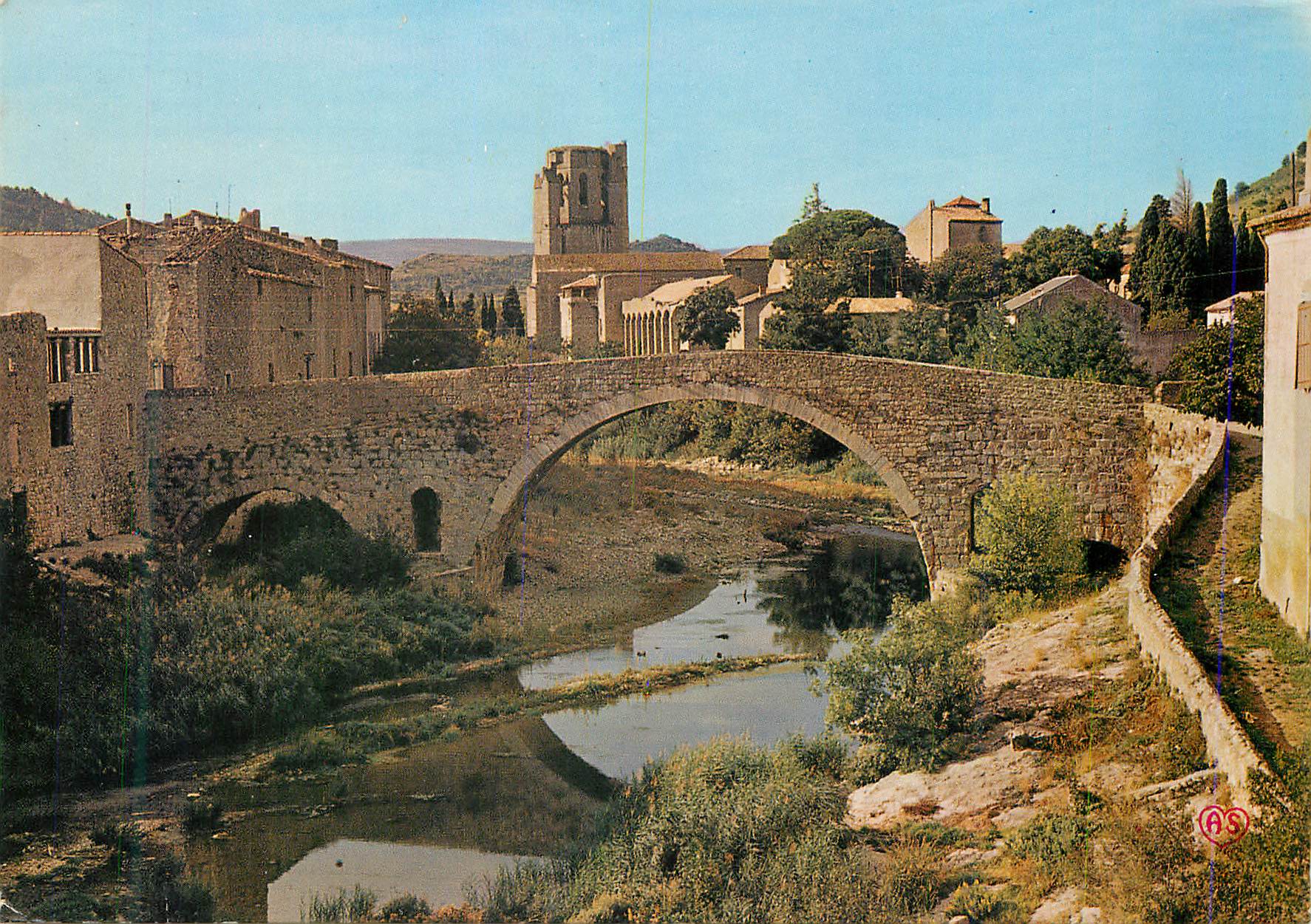 CPM Lagrasse Corbieres (Aude) Le Vieux Pont sur l'Orbieu (VIIIe S) et l'Abbaye (XIIe S)