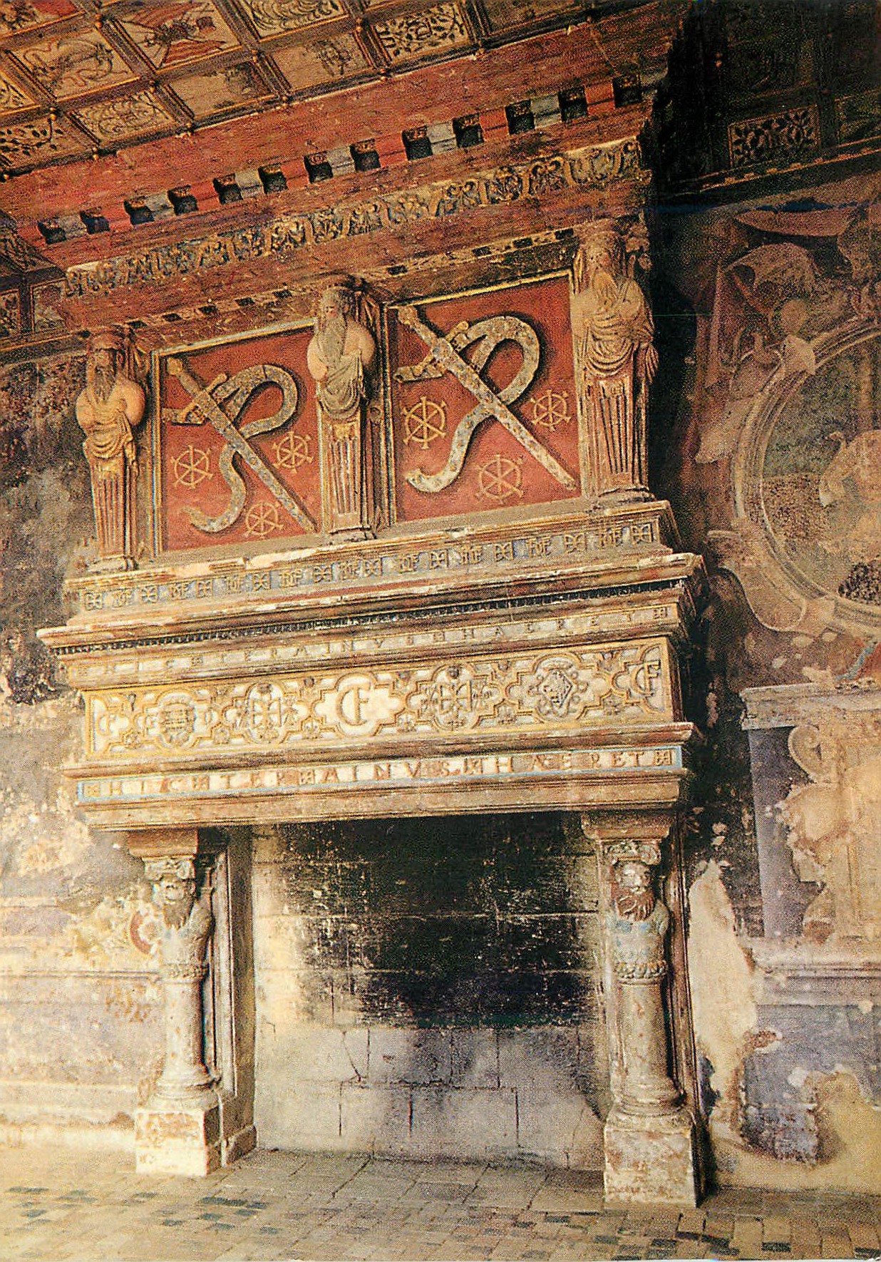 CPM Oiron (Deux Sevres) Le Chateau (XVIe et XVIIe S) Cheminee (Aile nord XVIe S)